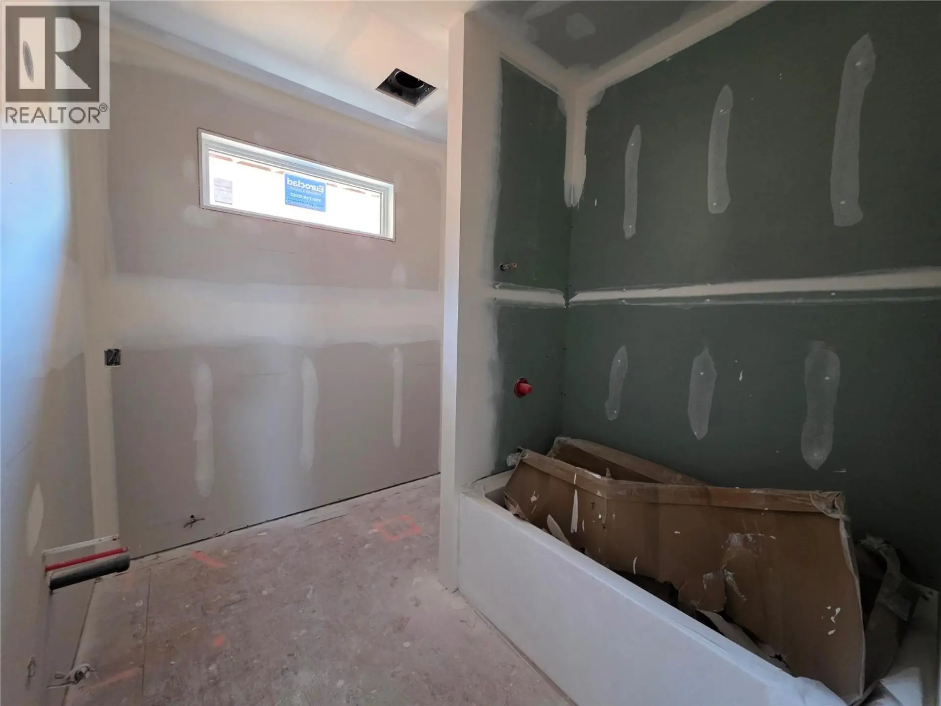 491 Clifton Road N - Image 20