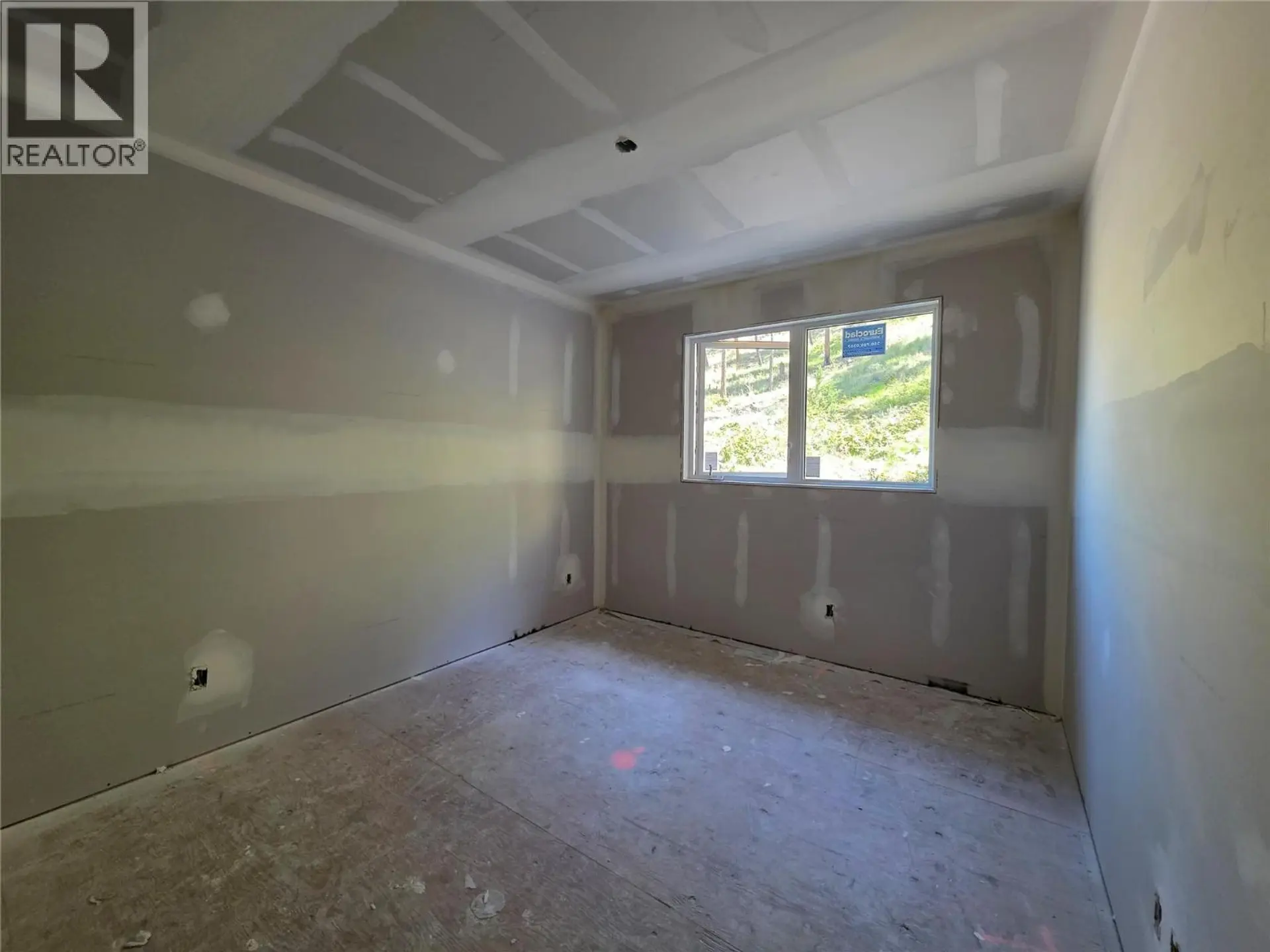 491 Clifton Road N - Image 17
