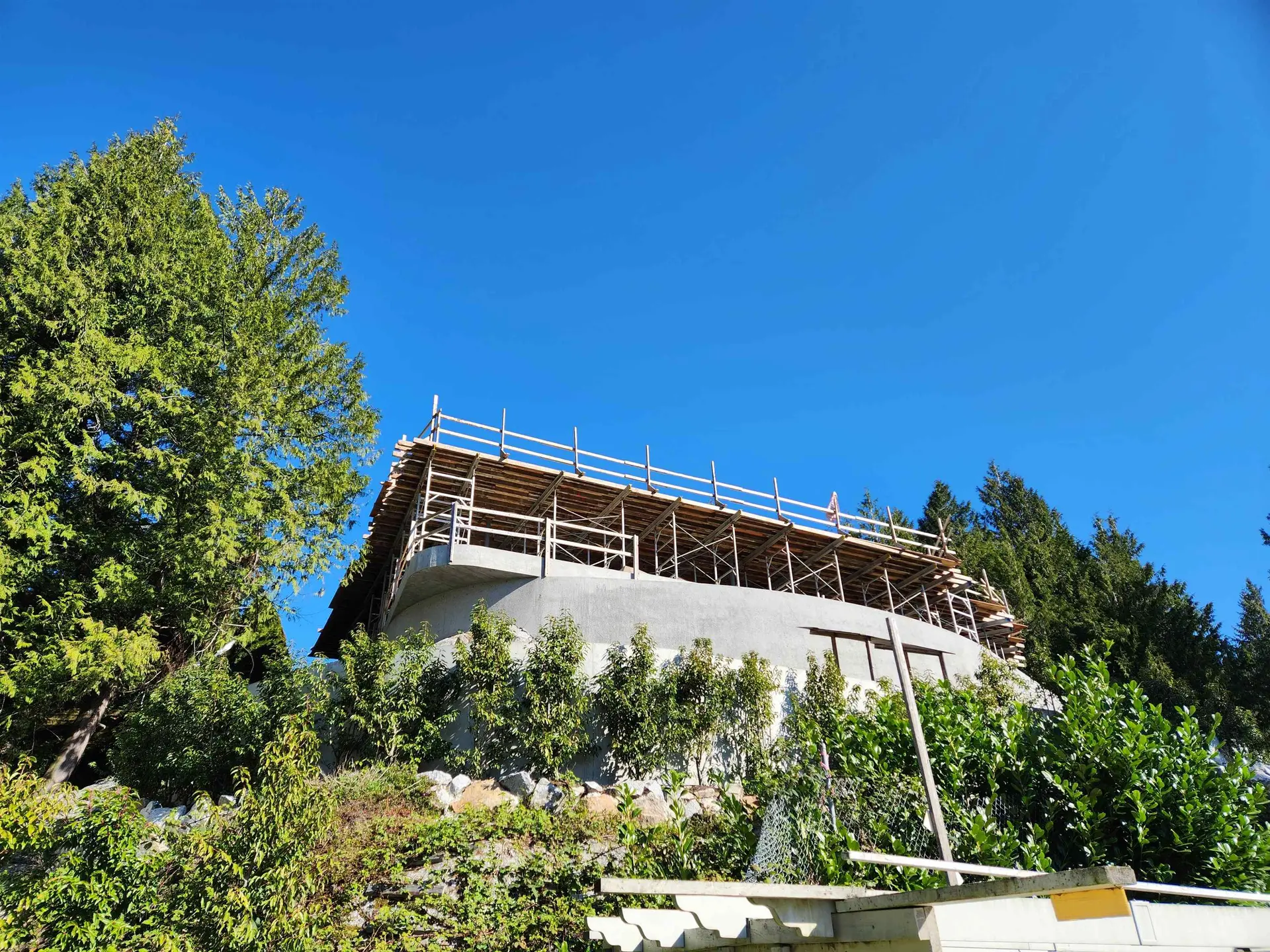4405 Marine Drive - Image 9