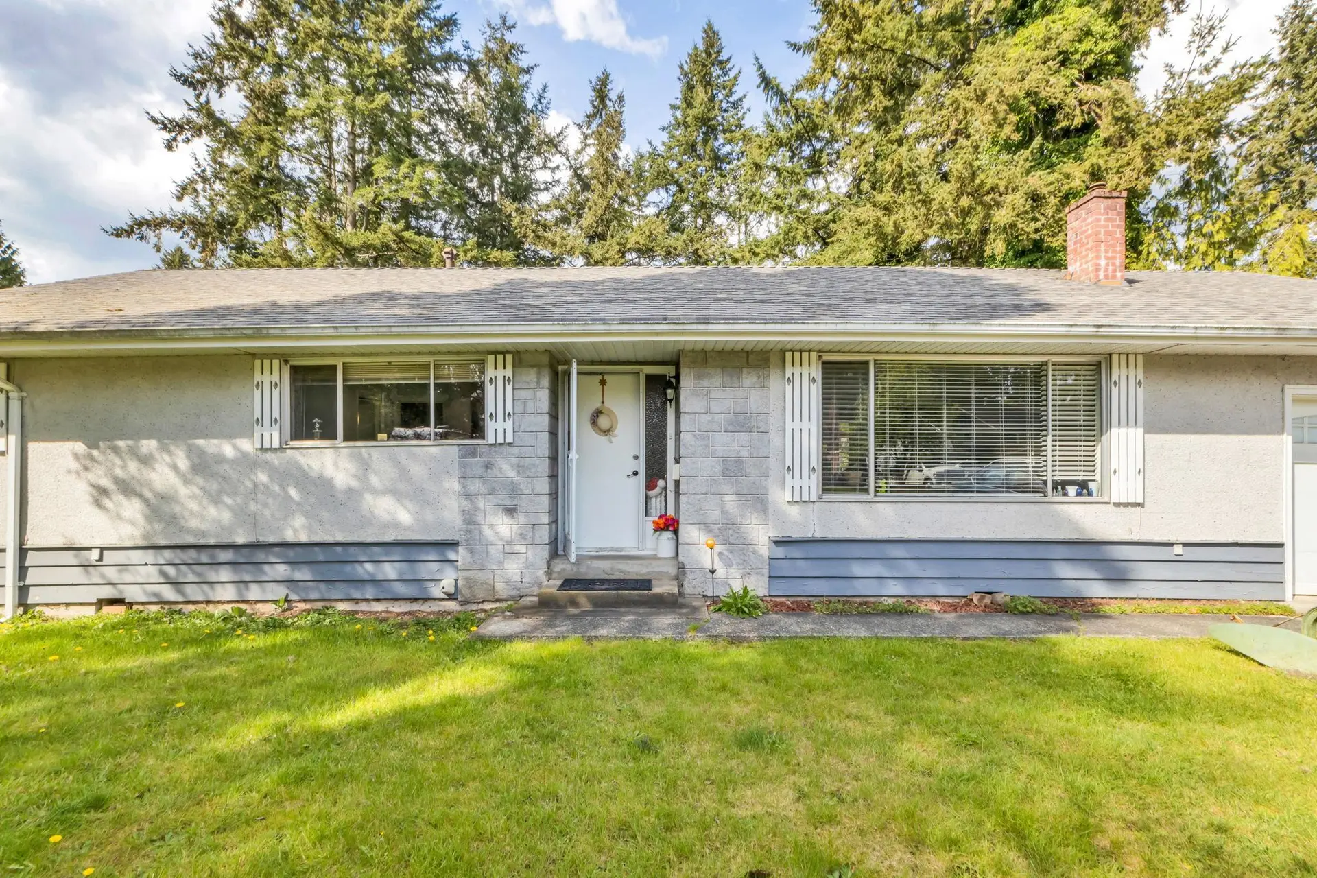19893 37a Avenue - Image 3