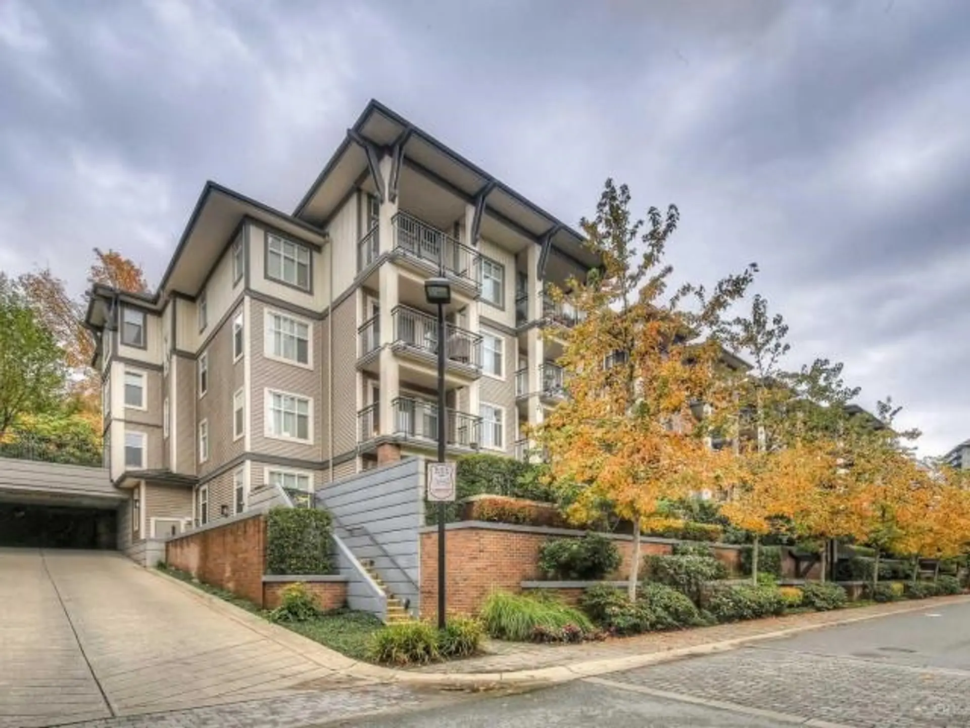 #313 4833 Brentwood Drive - Image 3