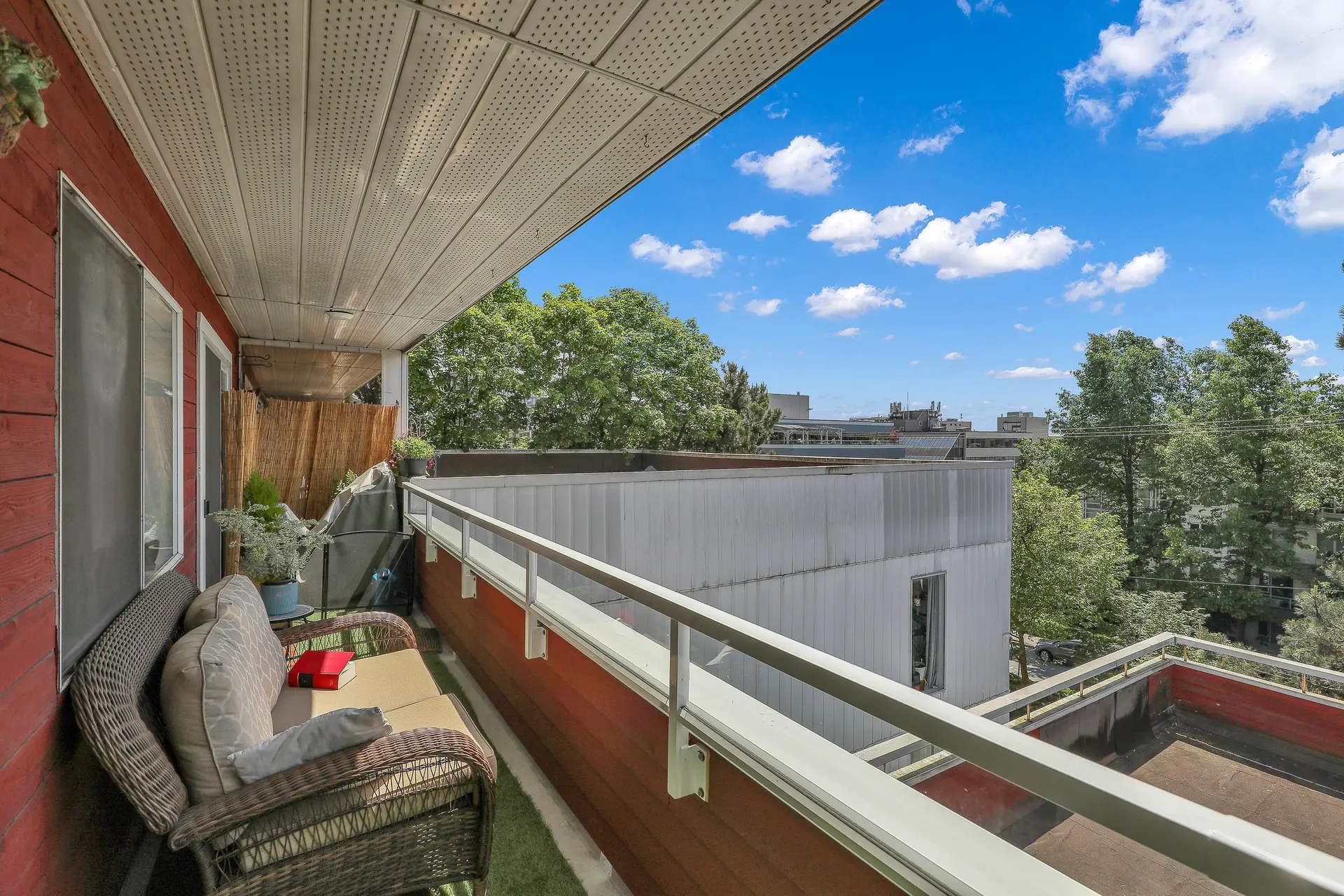 #503 250 W 1st Street - Image 13