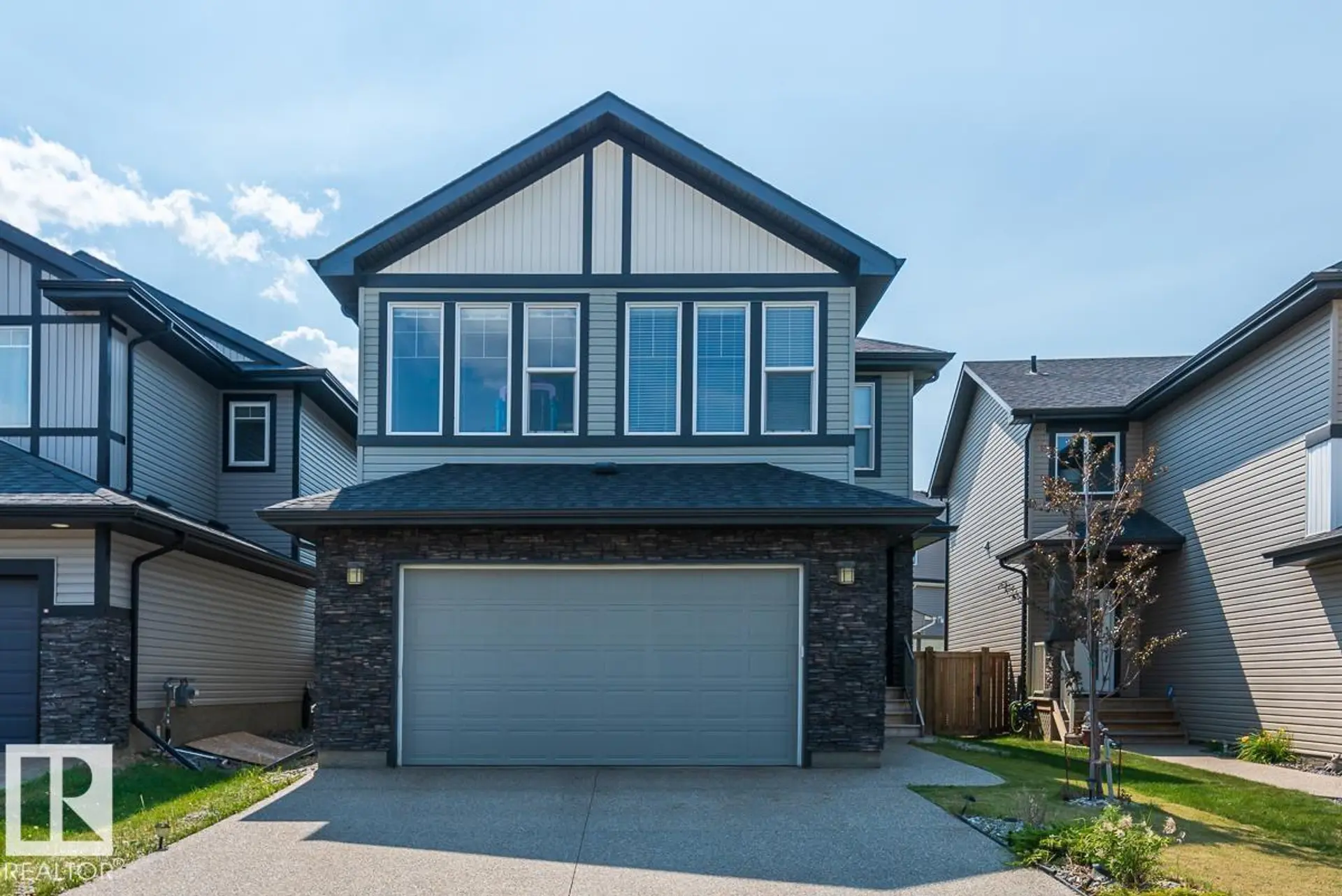 9748 205 ST NW - Image 1