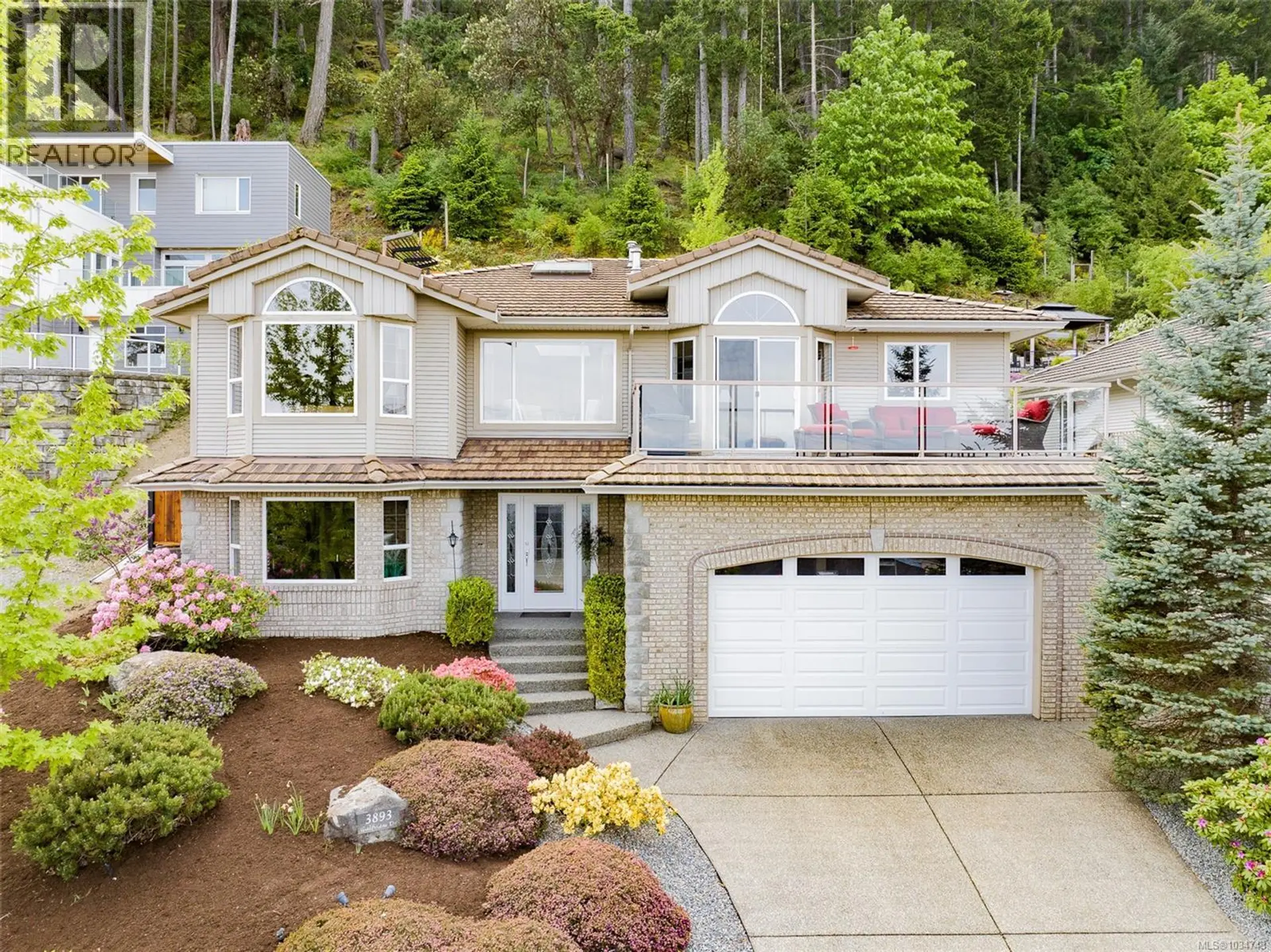 Property at 3893 Gulfview Dr, Nanaimo, BC