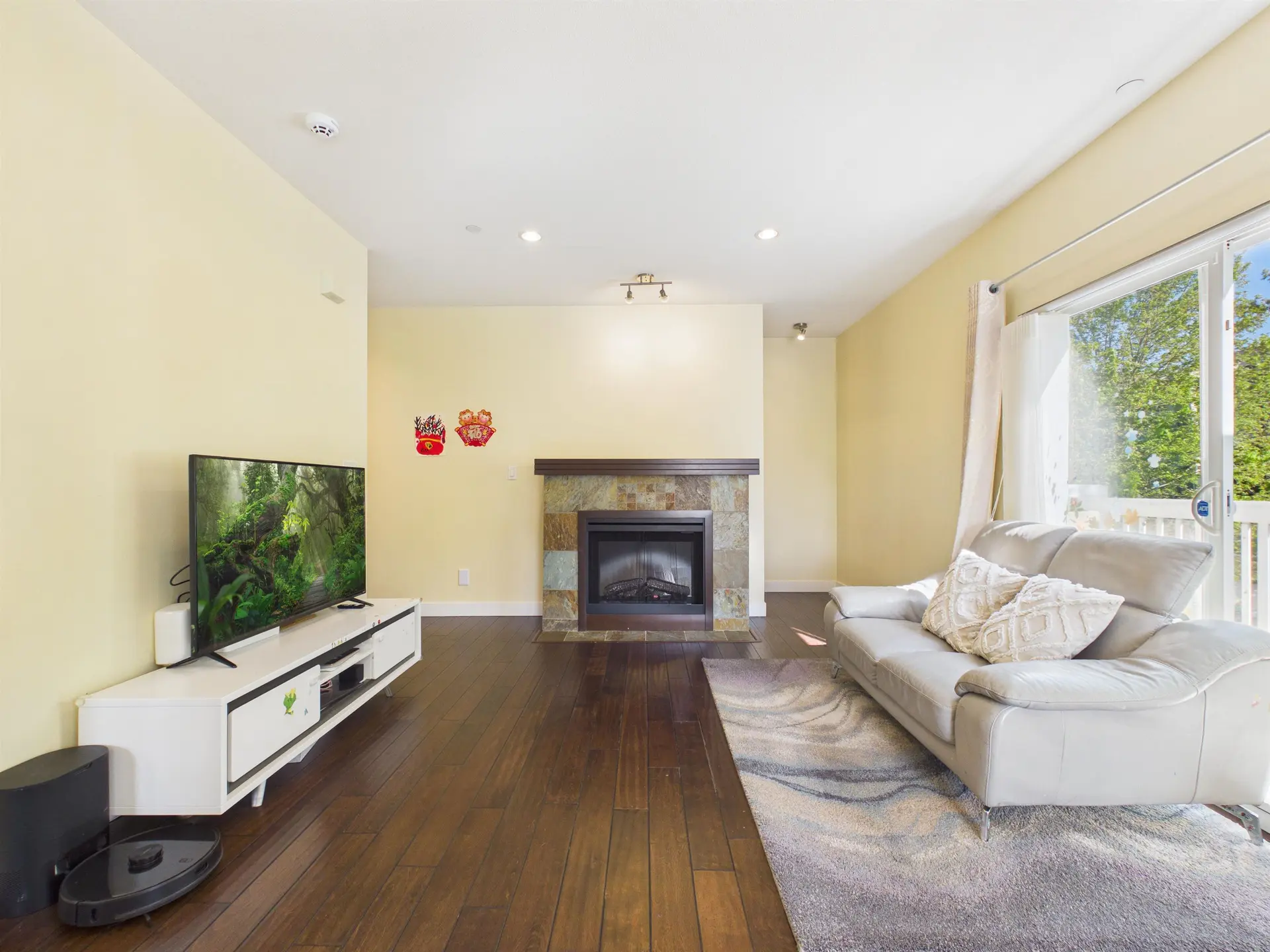 #141 7388 Macpherson Avenue - Image 5