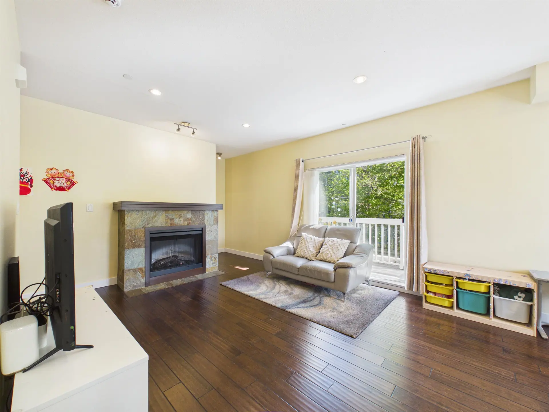 #141 7388 Macpherson Avenue - Image 9