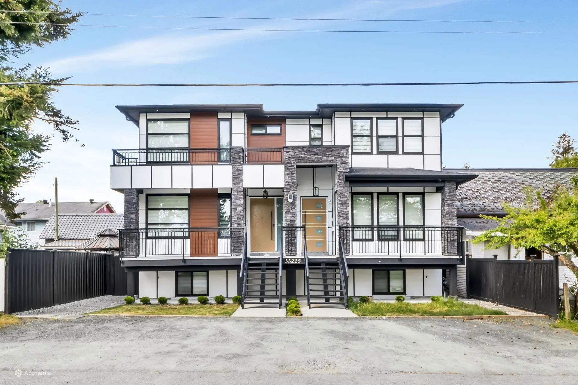 Property at 33227 5 Avenue, Mission, BC