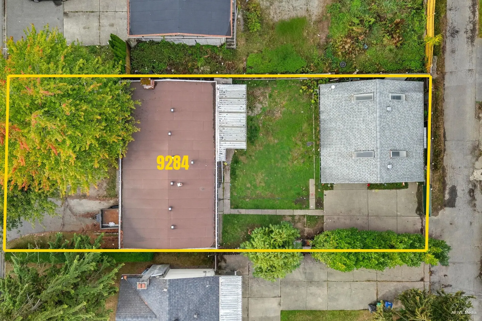 9294 126a Street - Image 12