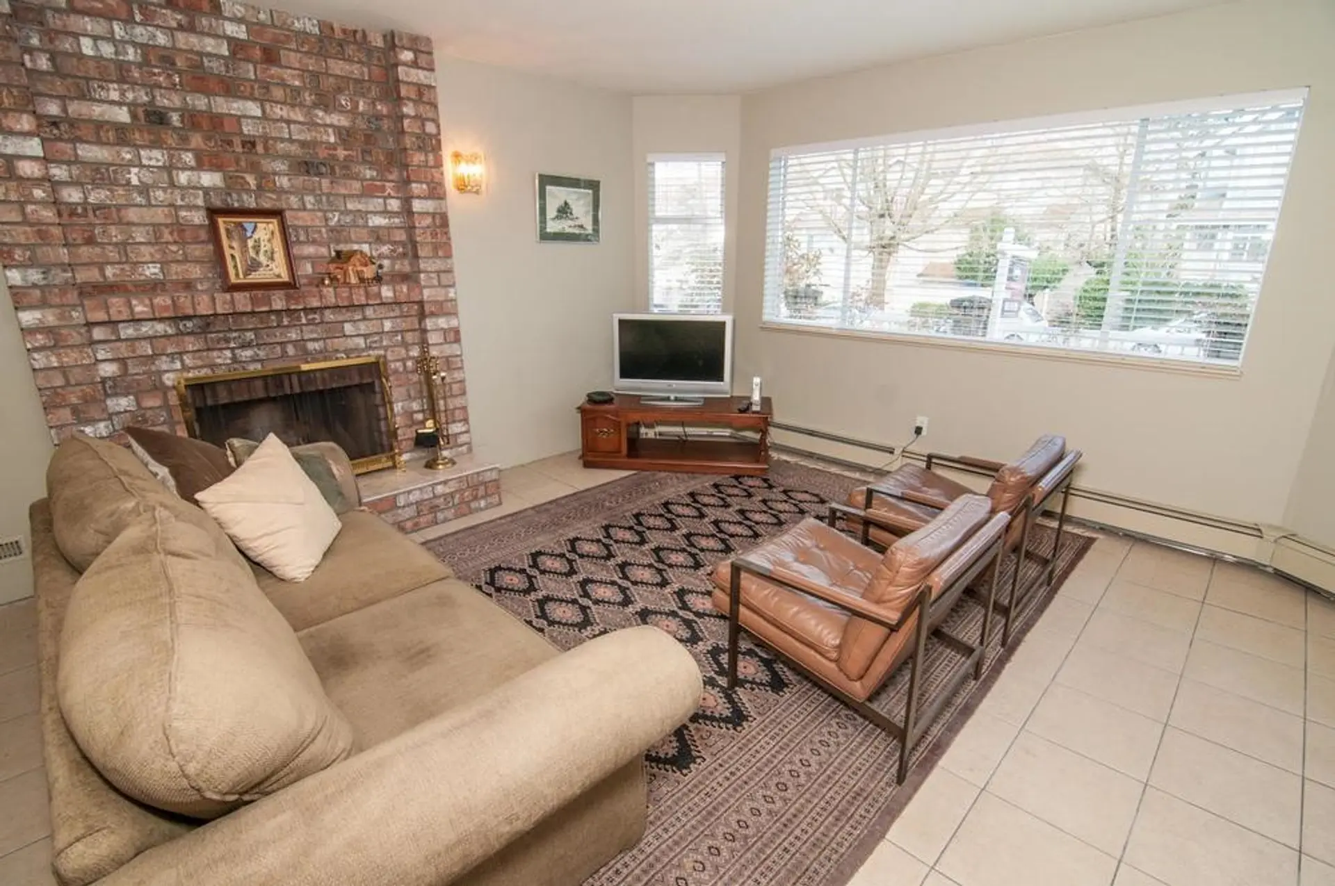 1360 Graveley Street - Image 3