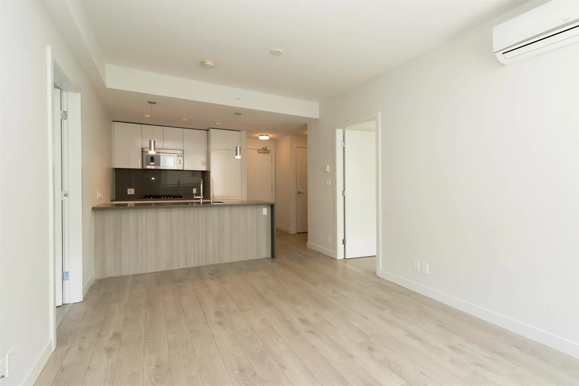 #615 5599 Cooney Road - Image 5