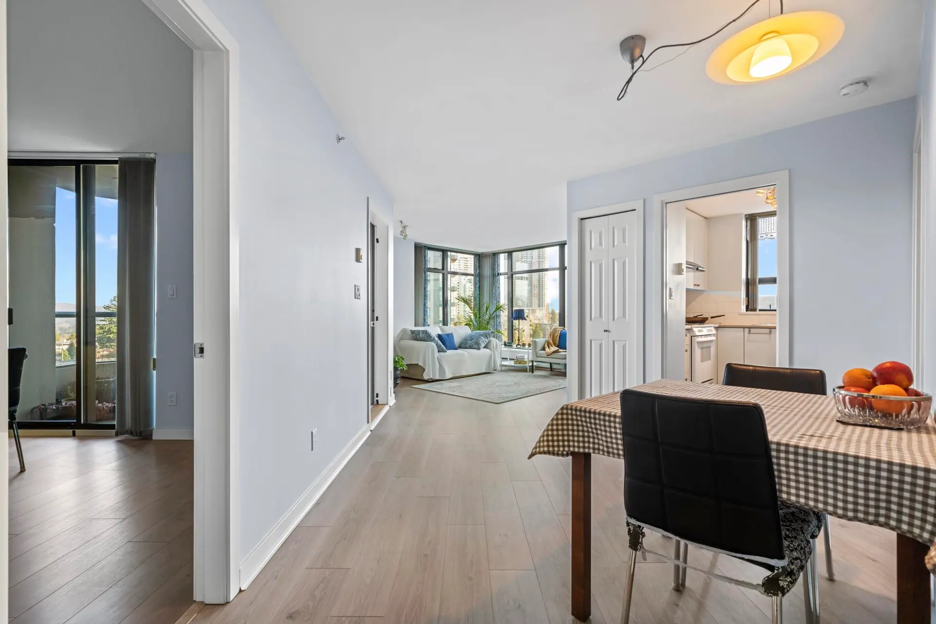 #1001 4567 Hazel Street - Image 6