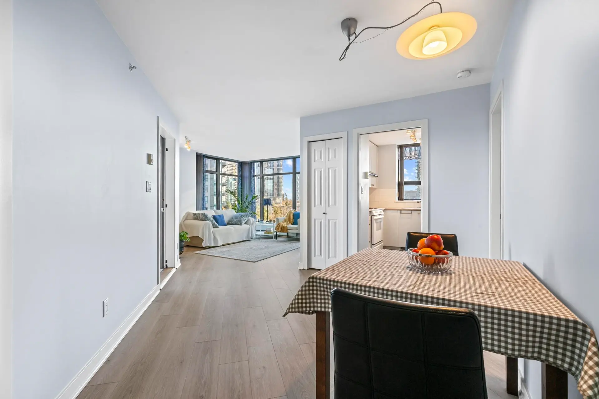 #1001 4567 Hazel Street - Image 7