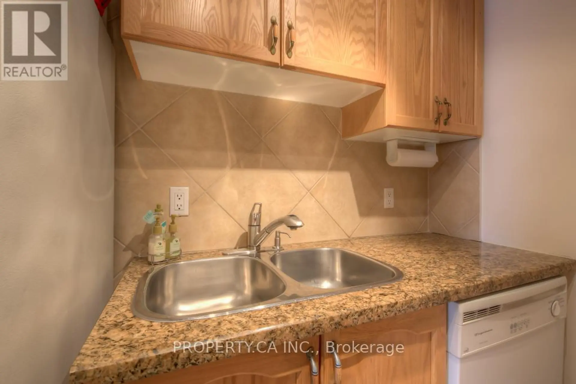 #301 778 SHEPPARD AVENUE W - Image 10