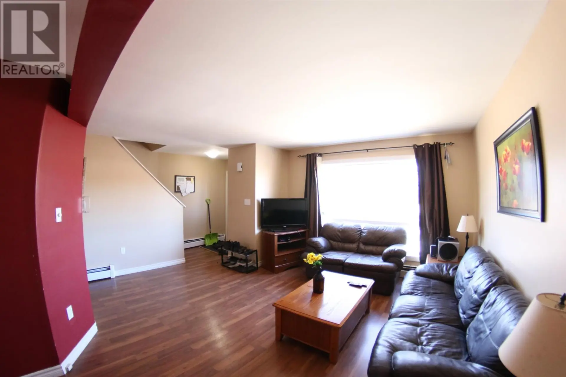 32 DAWSON Court - Image 3