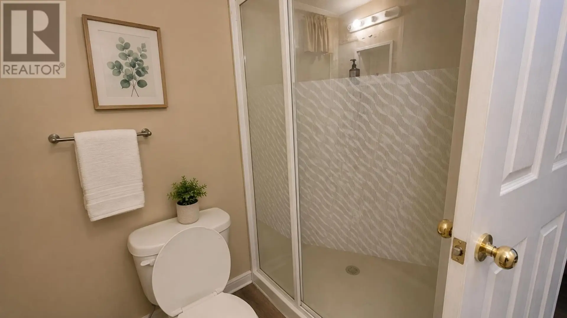 32 DAWSON Court - Image 4