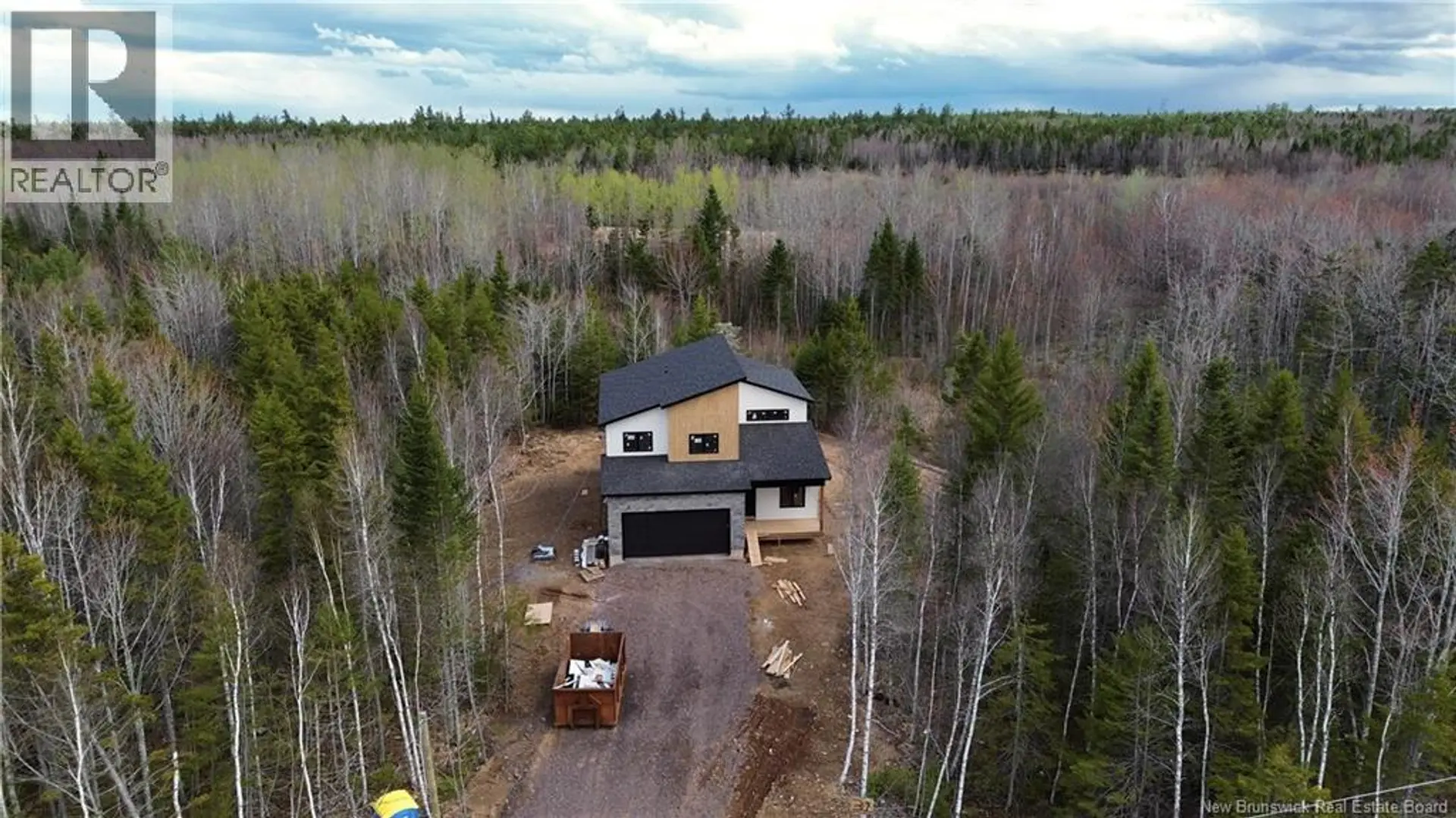 31 Maefield Street - Image 1