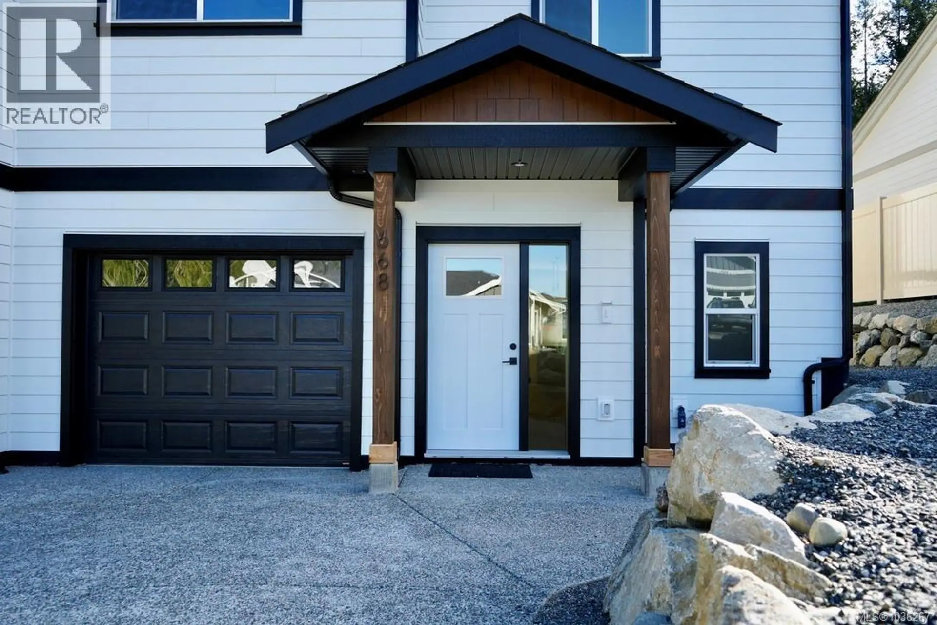 Property at 668 Sanderson Rd, Ladysmith, BC