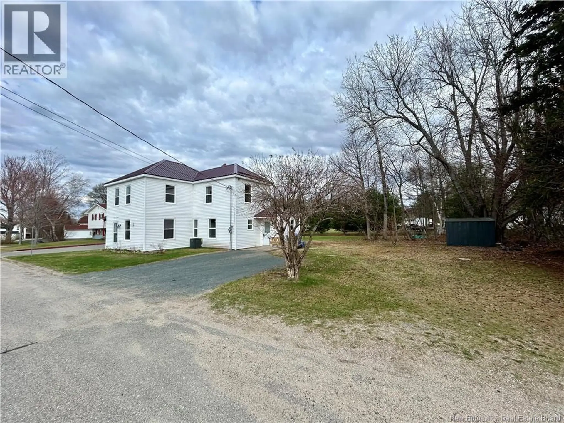 16 Highfield Street - Image 1