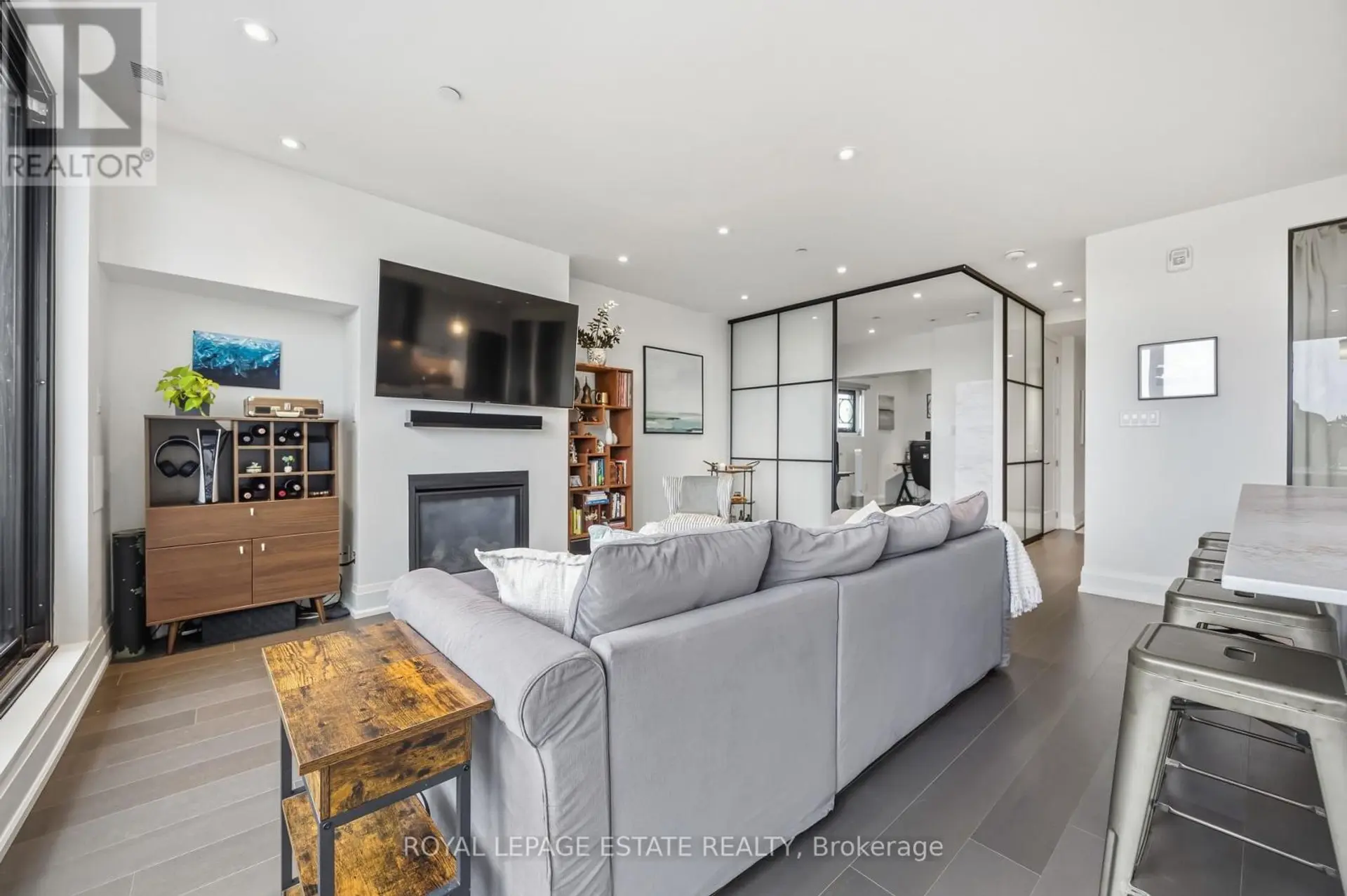 #511 365 BEECH AVENUE - Image 6
