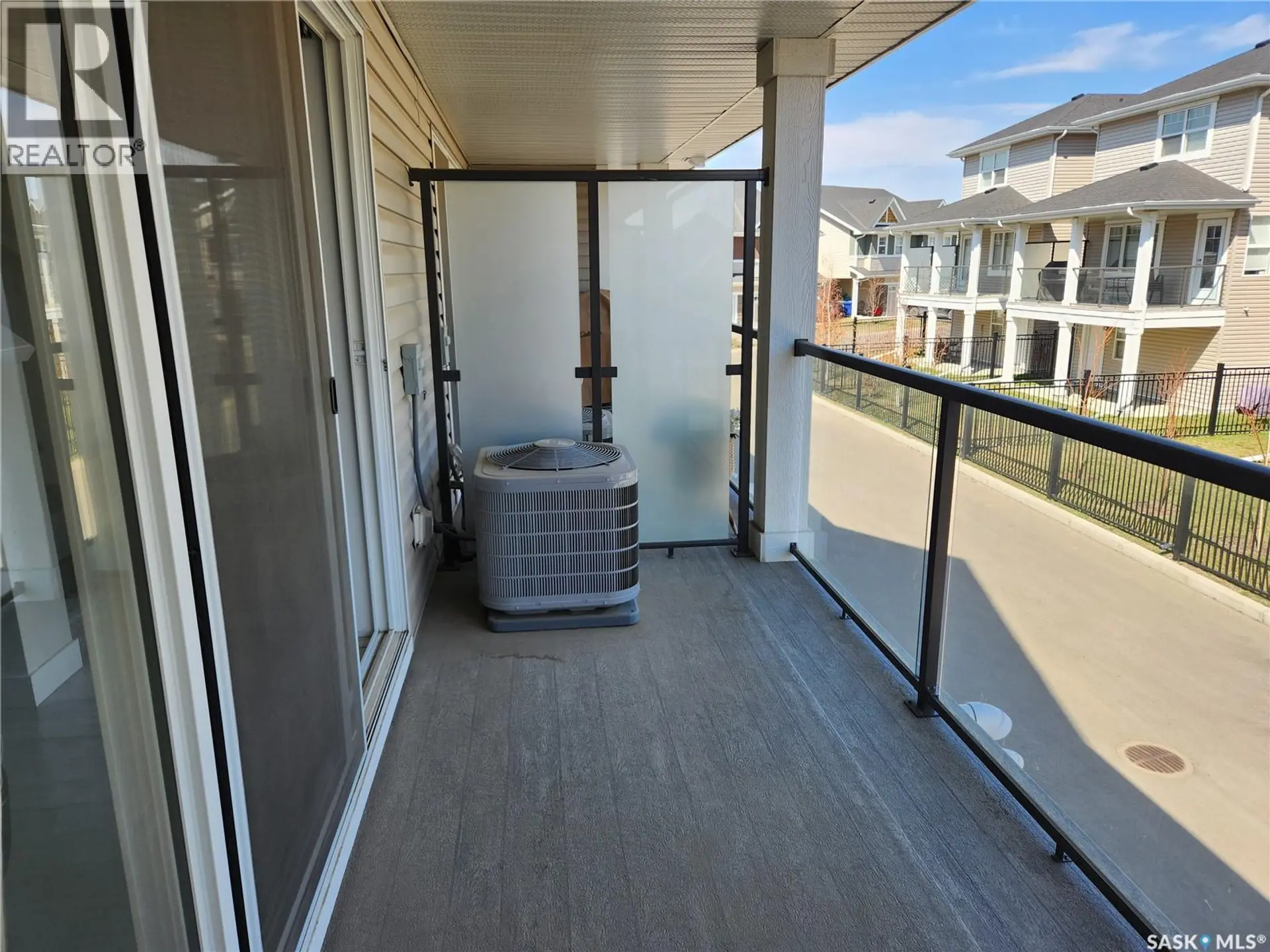 #212 315 Dickson CRESCENT - Image 7