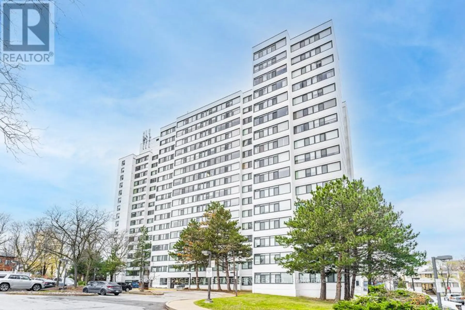 #706 3000 BATHURST STREET - Image 1