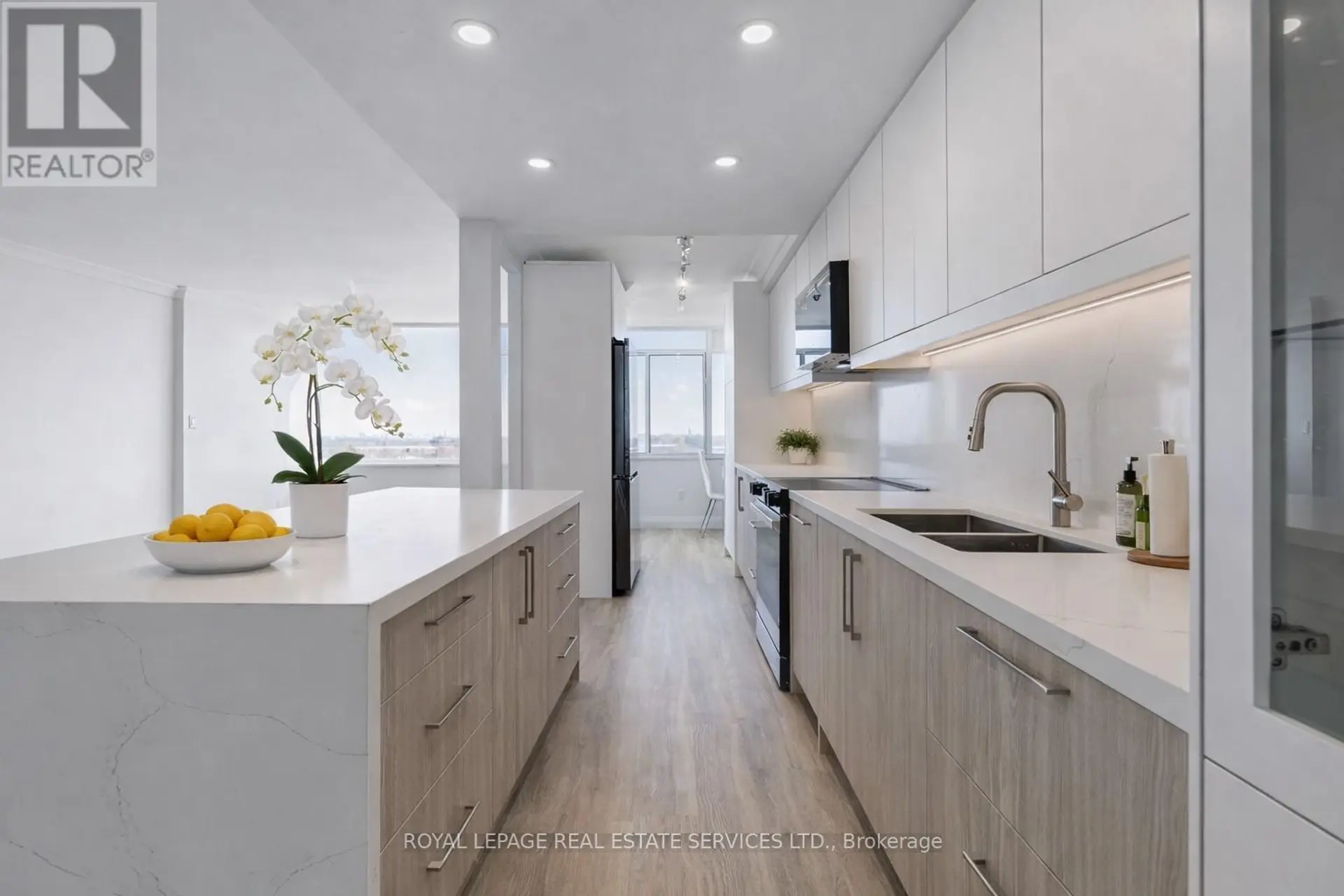 #706 3000 BATHURST STREET - Image 6