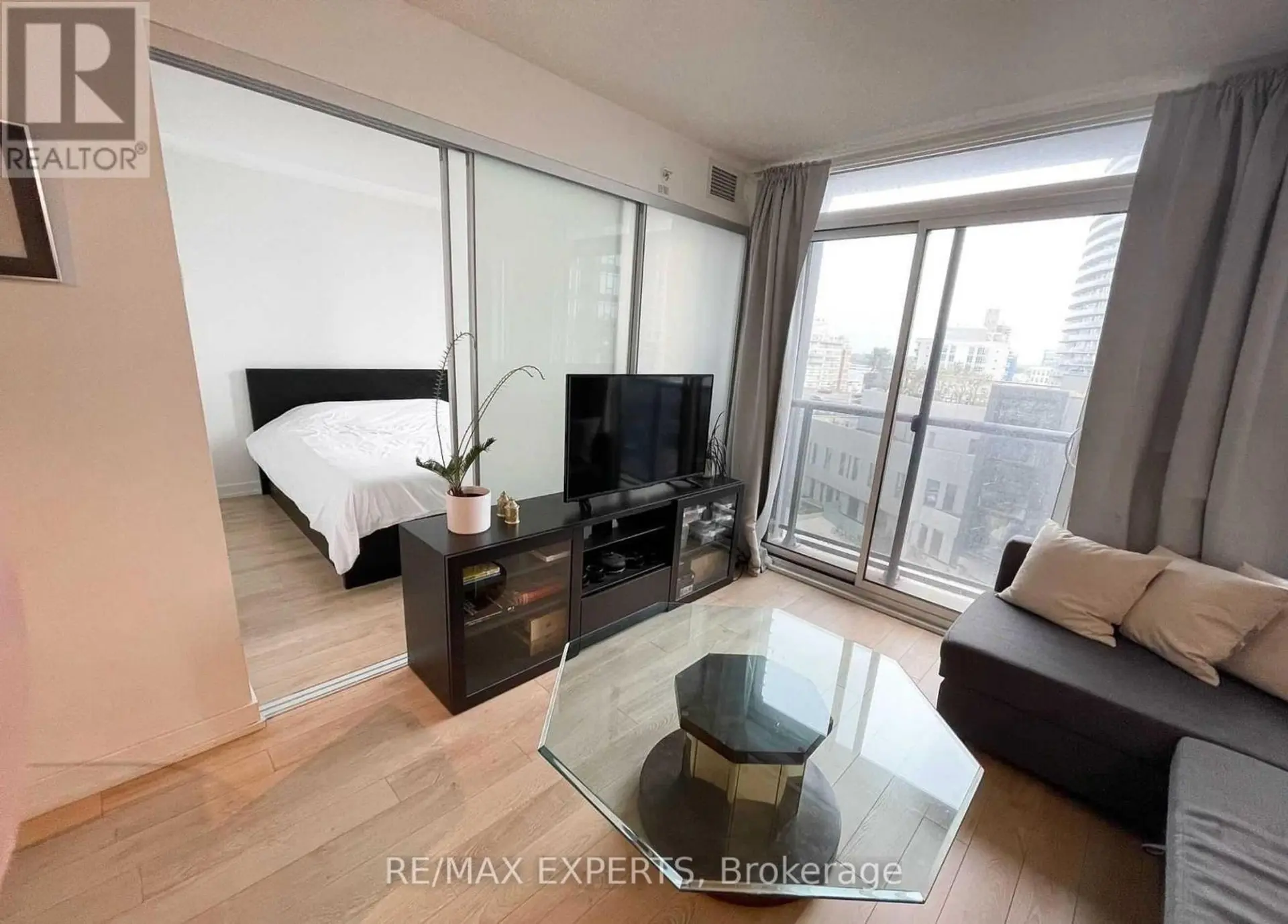 #805 85 QUEENS WHARF ROAD - Image 11