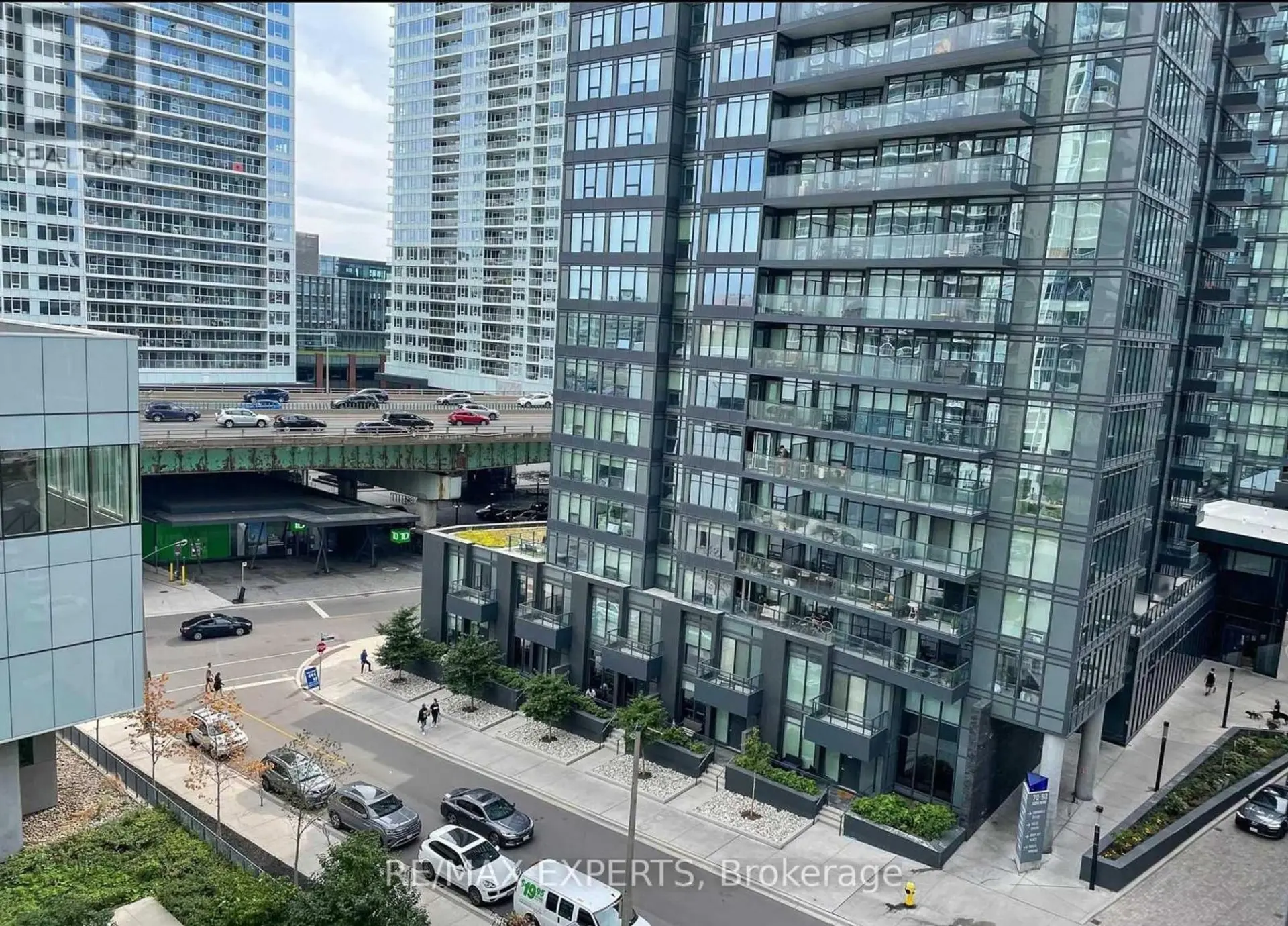 #805 85 QUEENS WHARF ROAD - Image 17