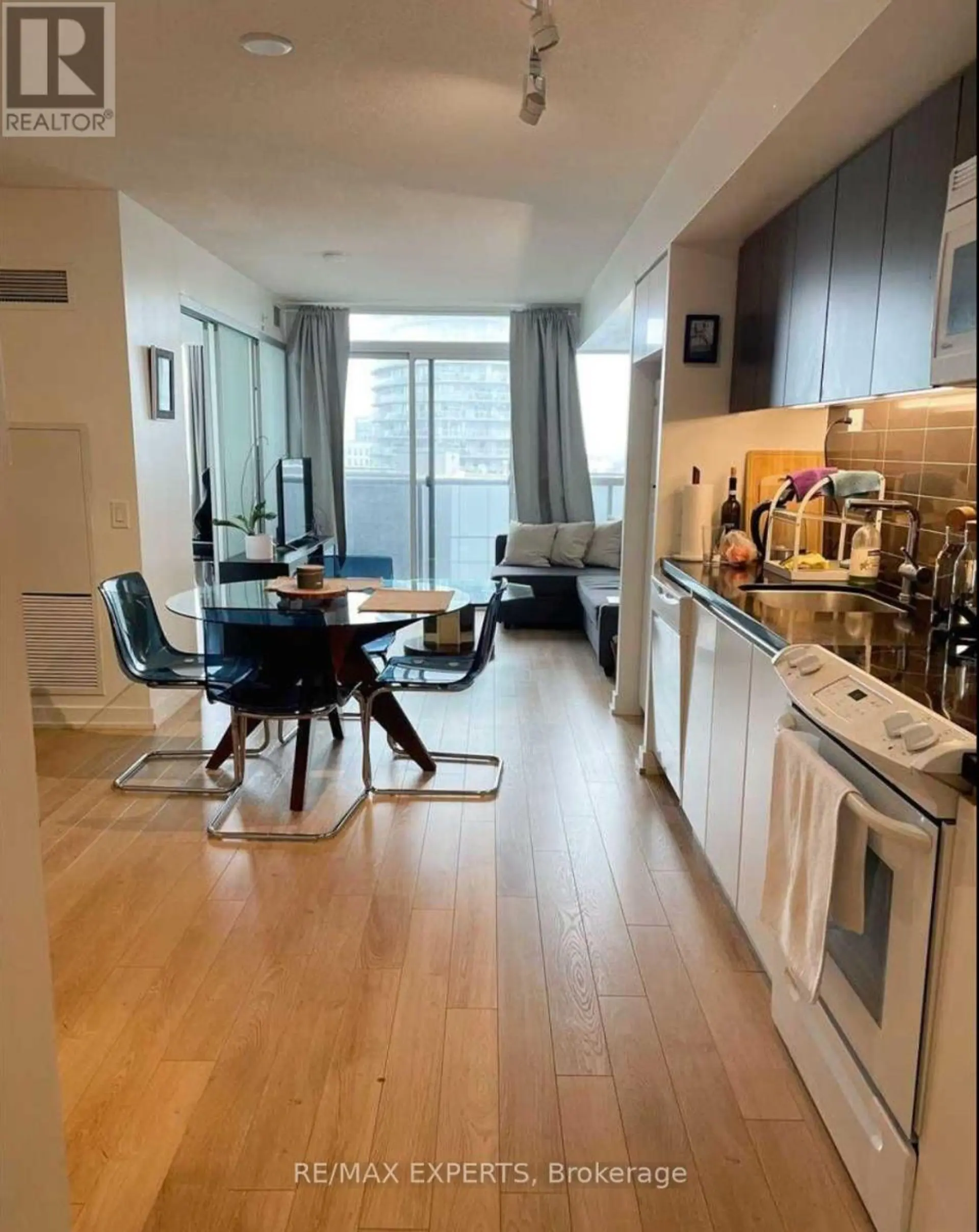 #805 85 QUEENS WHARF ROAD - Image 3