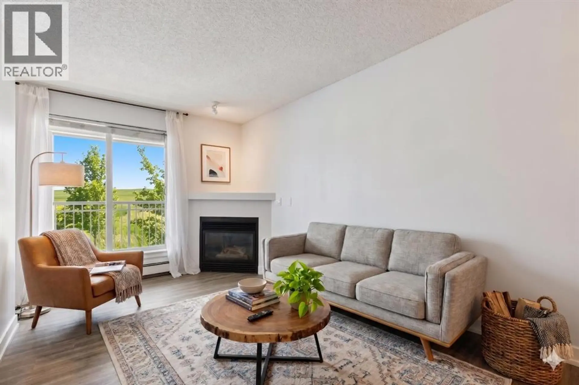 #205 35 Richard Court SW - Image 7
