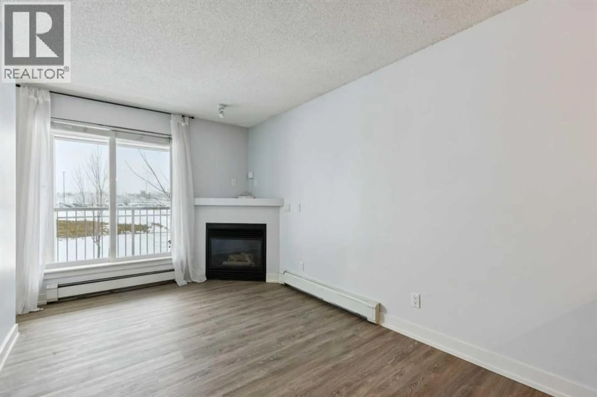 #205 35 Richard Court SW - Image 8