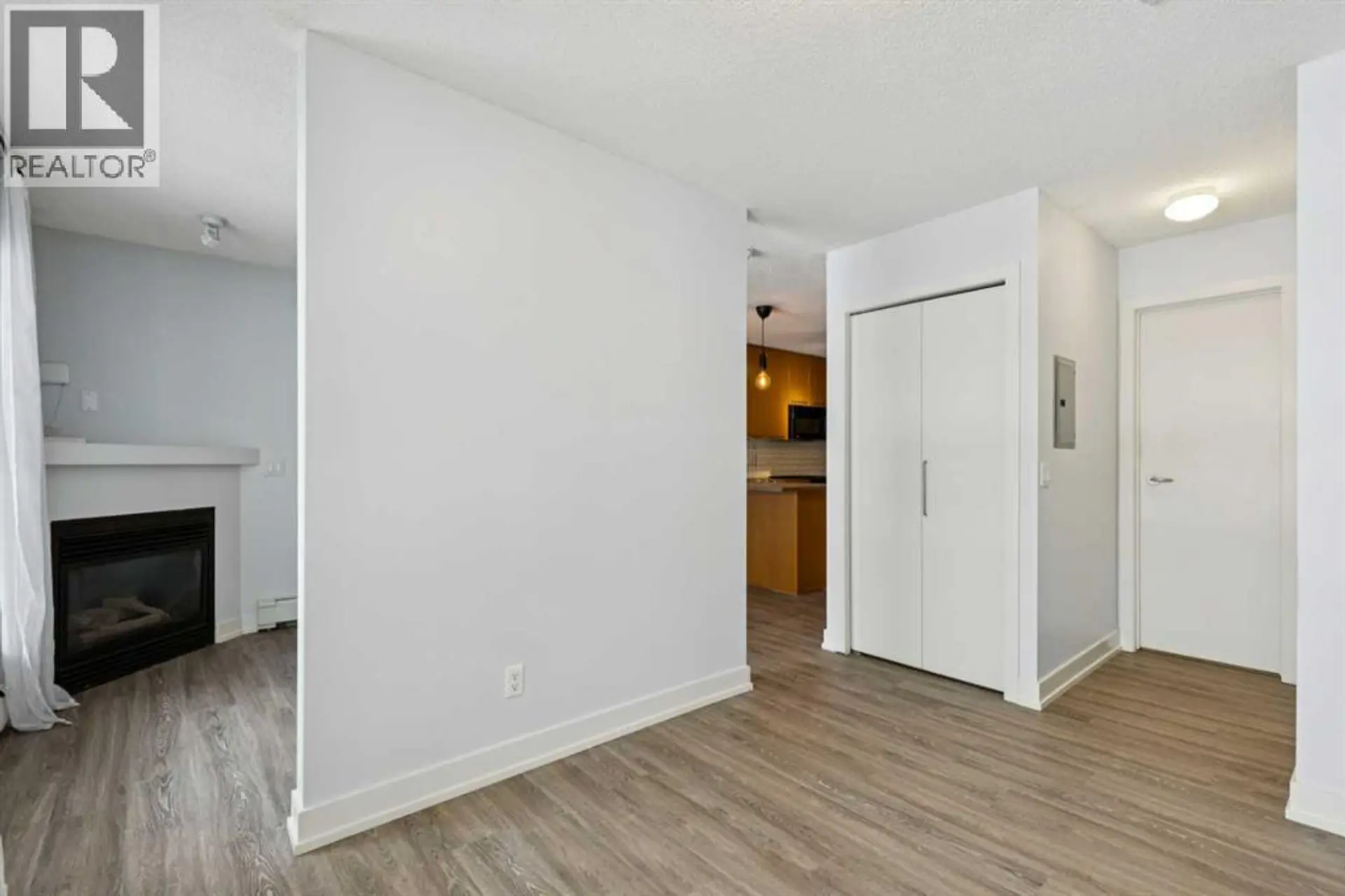 #205 35 Richard Court SW - Image 11