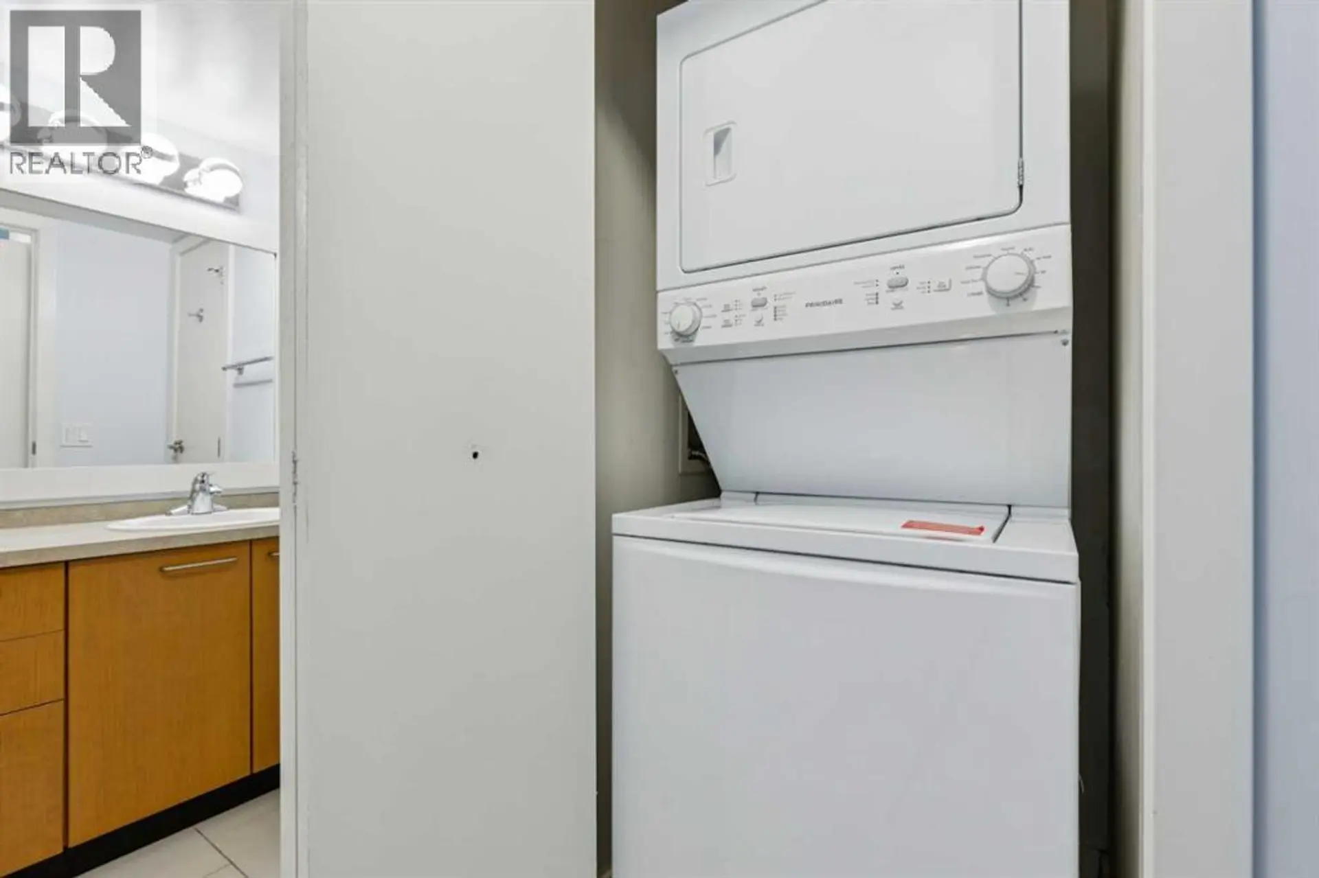 #205 35 Richard Court SW - Image 13