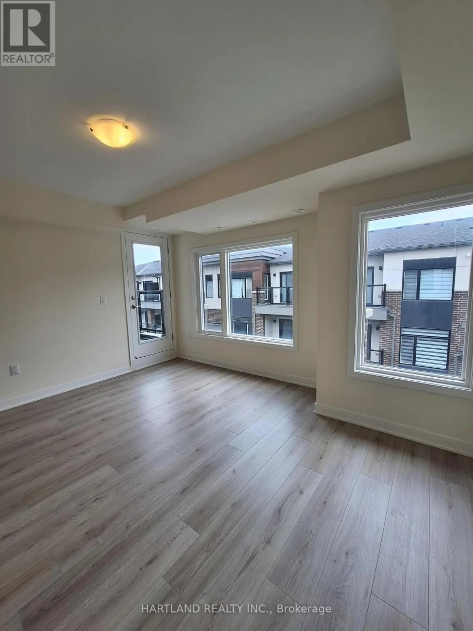 #1409 1695 DERSAN STREET - Image 15