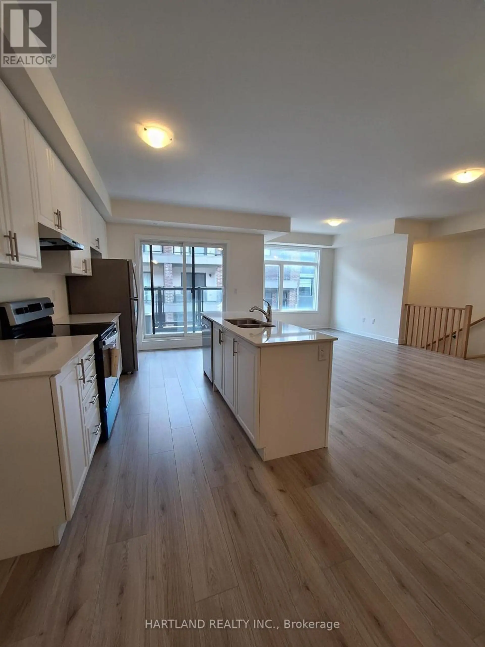 #1409 1695 DERSAN STREET - Image 5