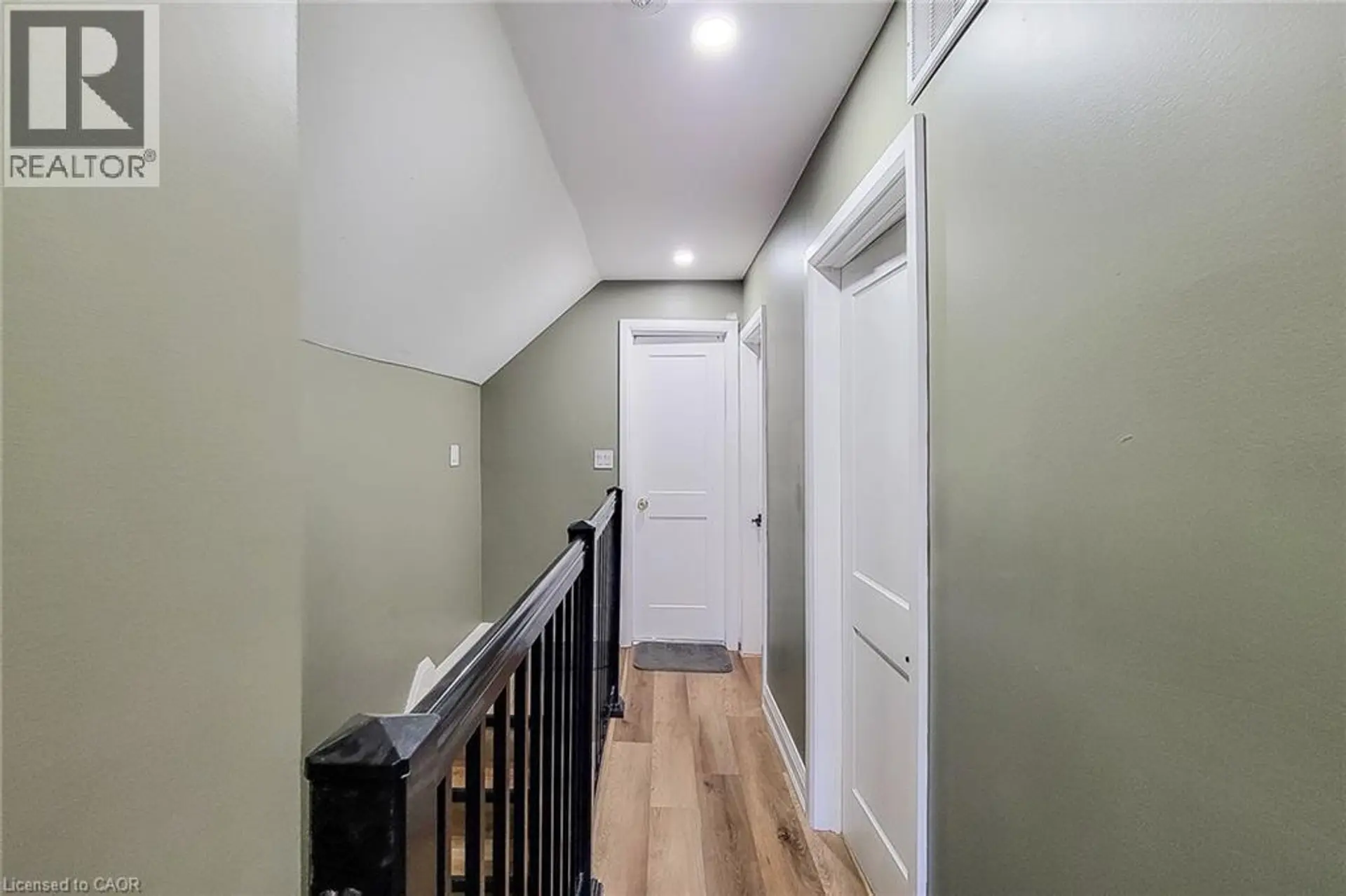 334 GAGE Avenue N - Image 10