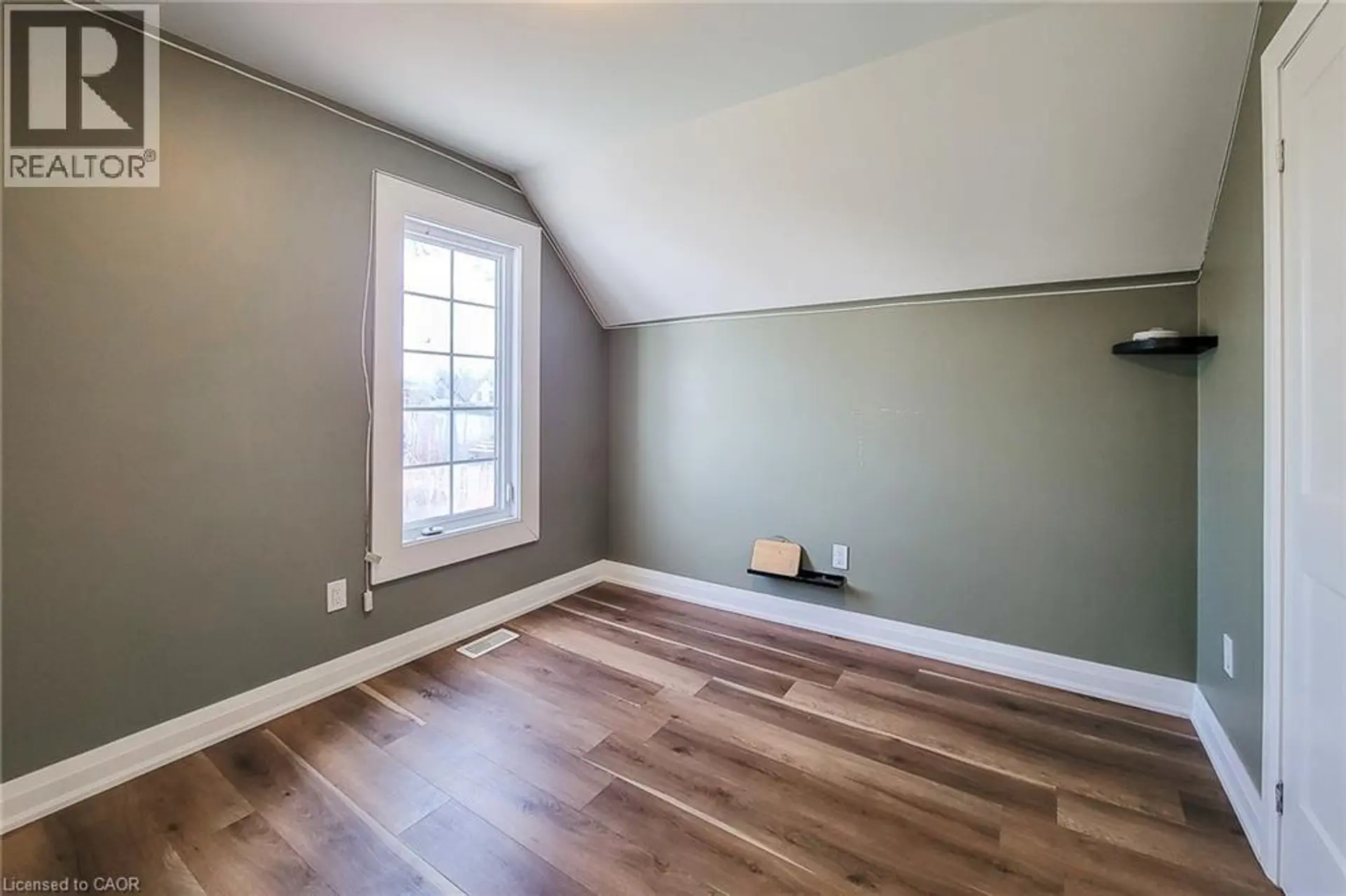 334 GAGE Avenue N - Image 11