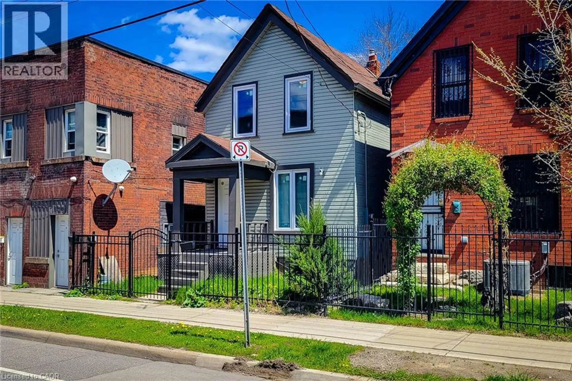 334 GAGE Avenue N - Image 4