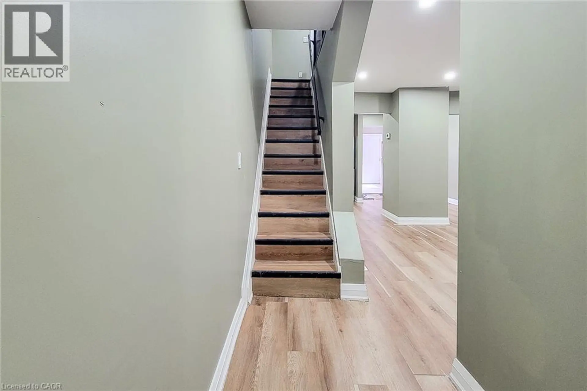 334 GAGE Avenue N - Image 7