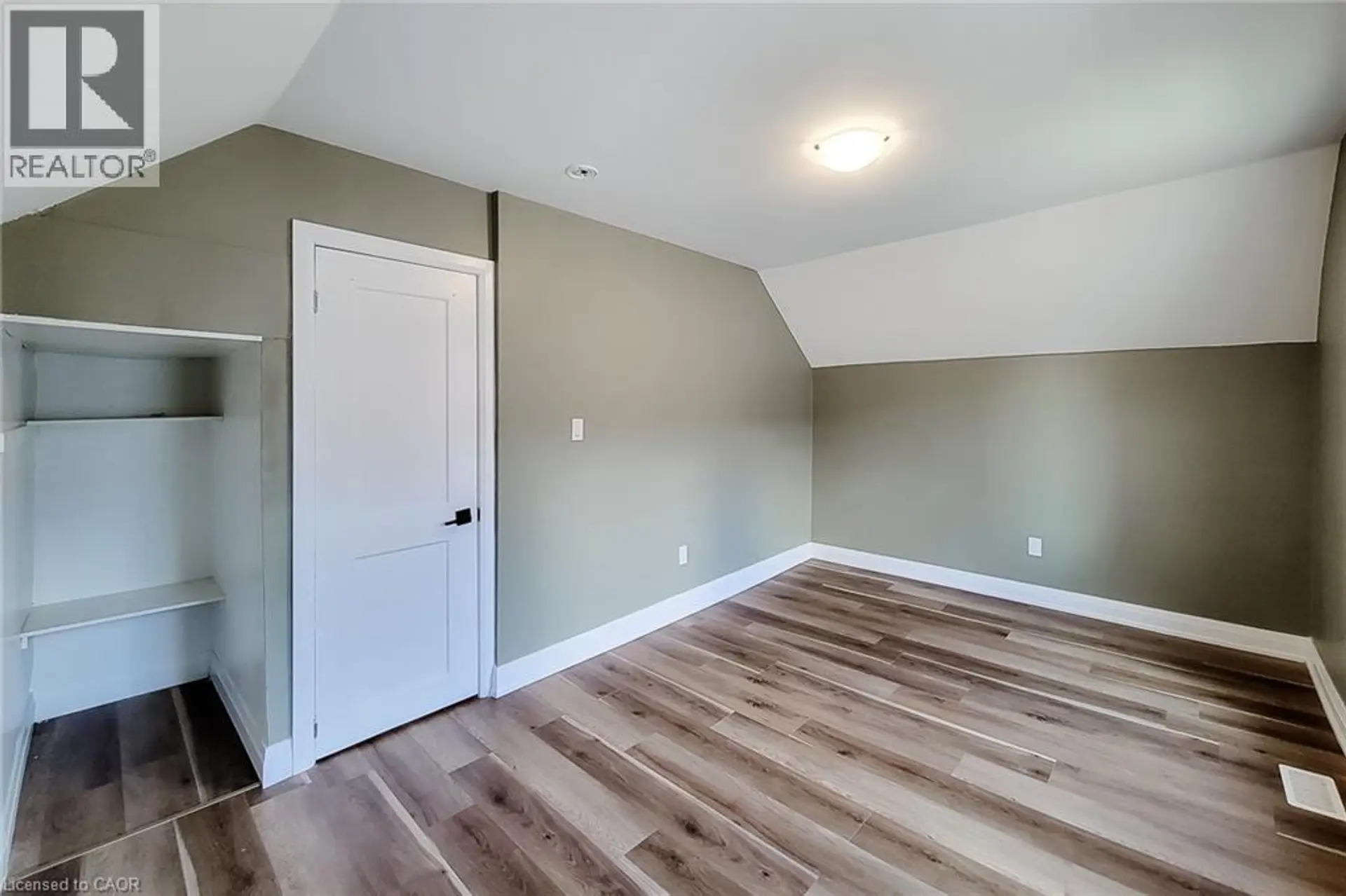 334 GAGE Avenue N - Image 9