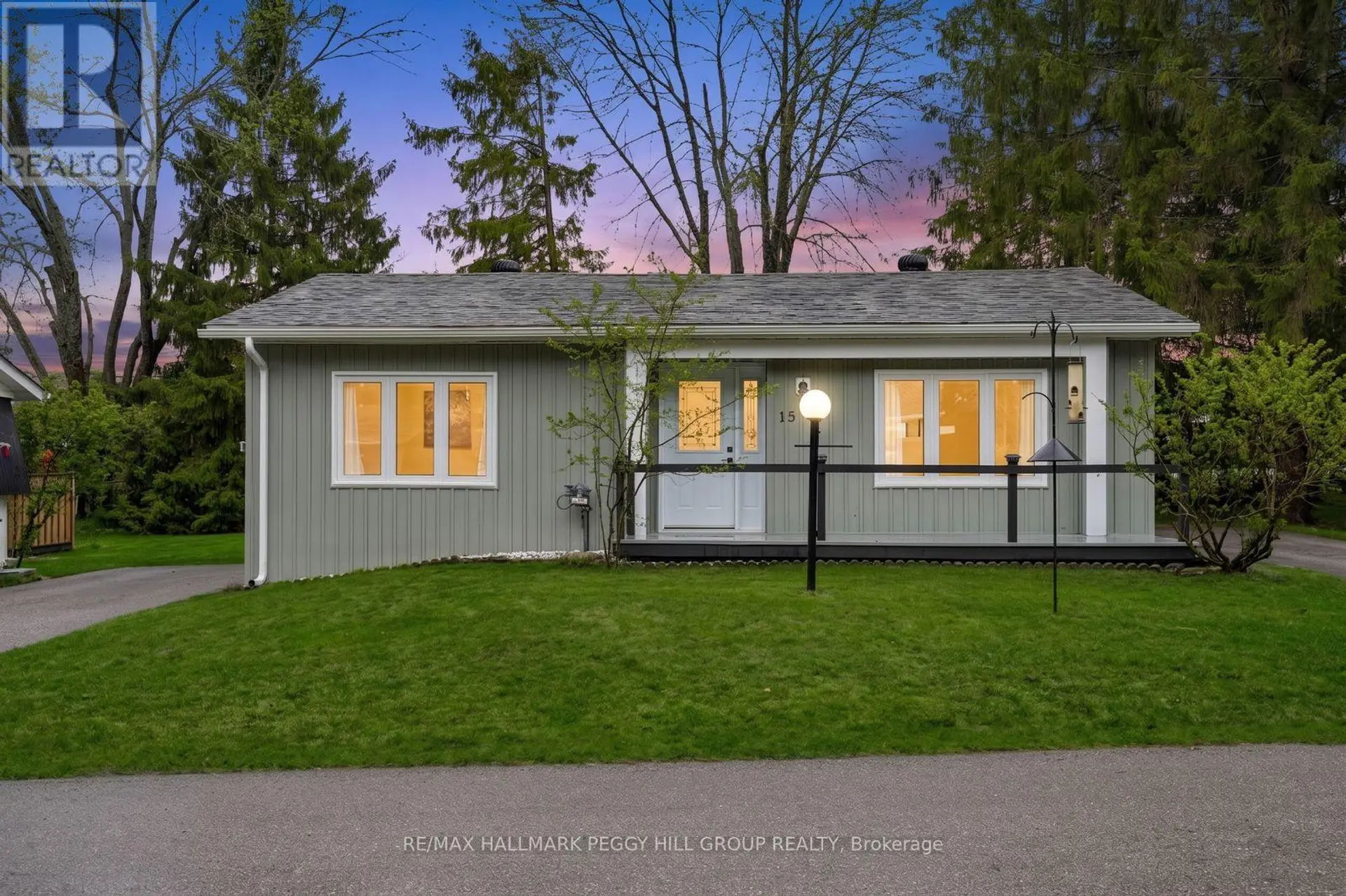 15 CHERRYWOOD LANE - Image 1