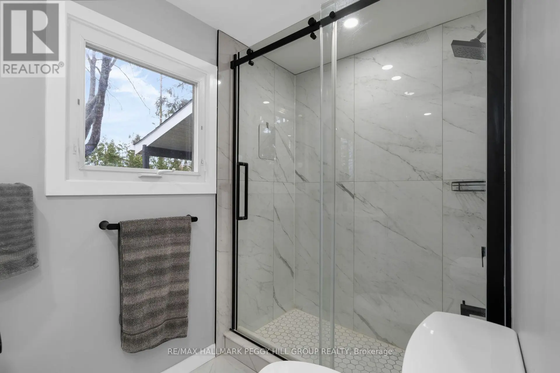 15 CHERRYWOOD LANE - Image 9