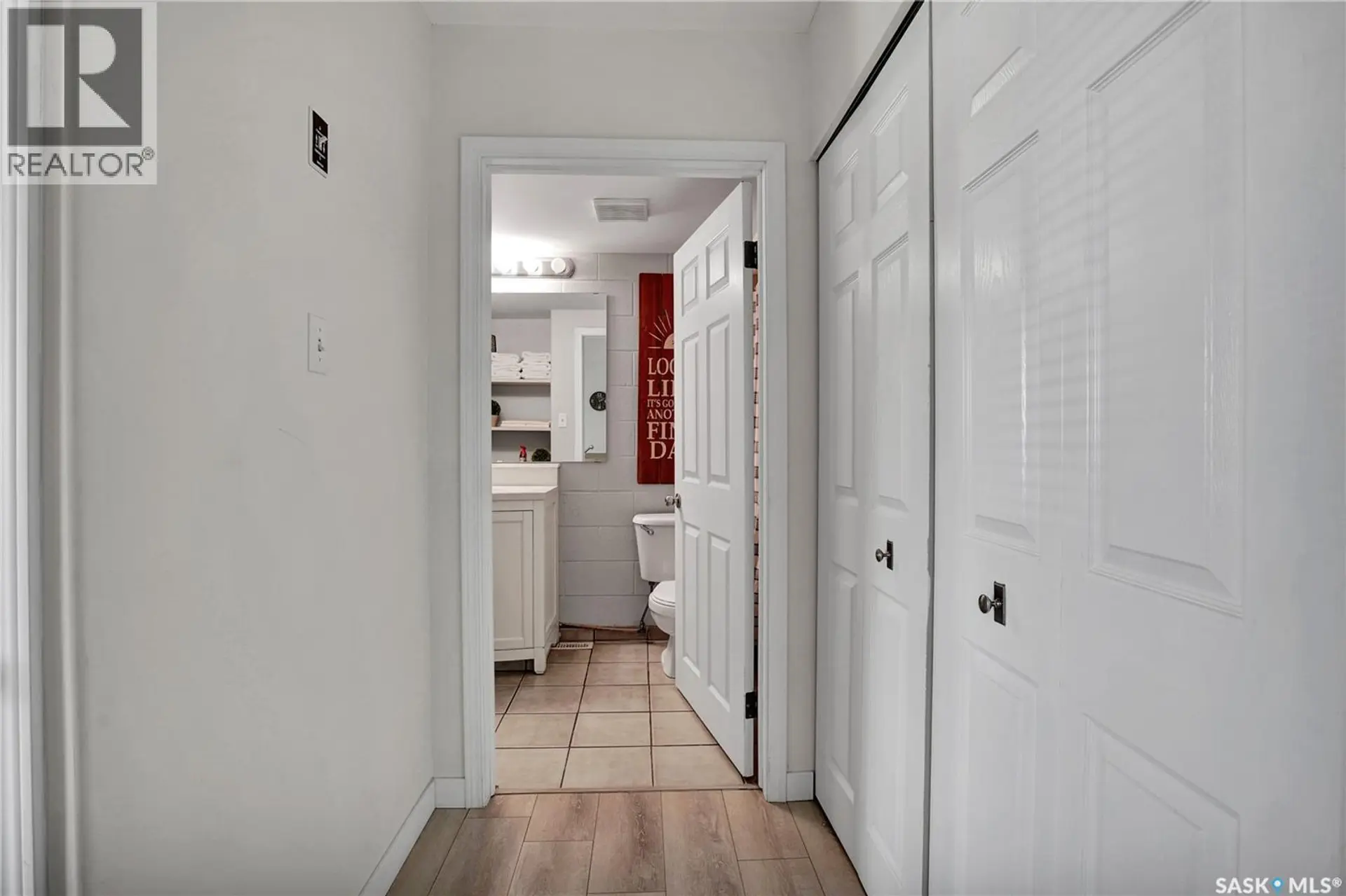 #103 120 C AVENUE N - Image 12