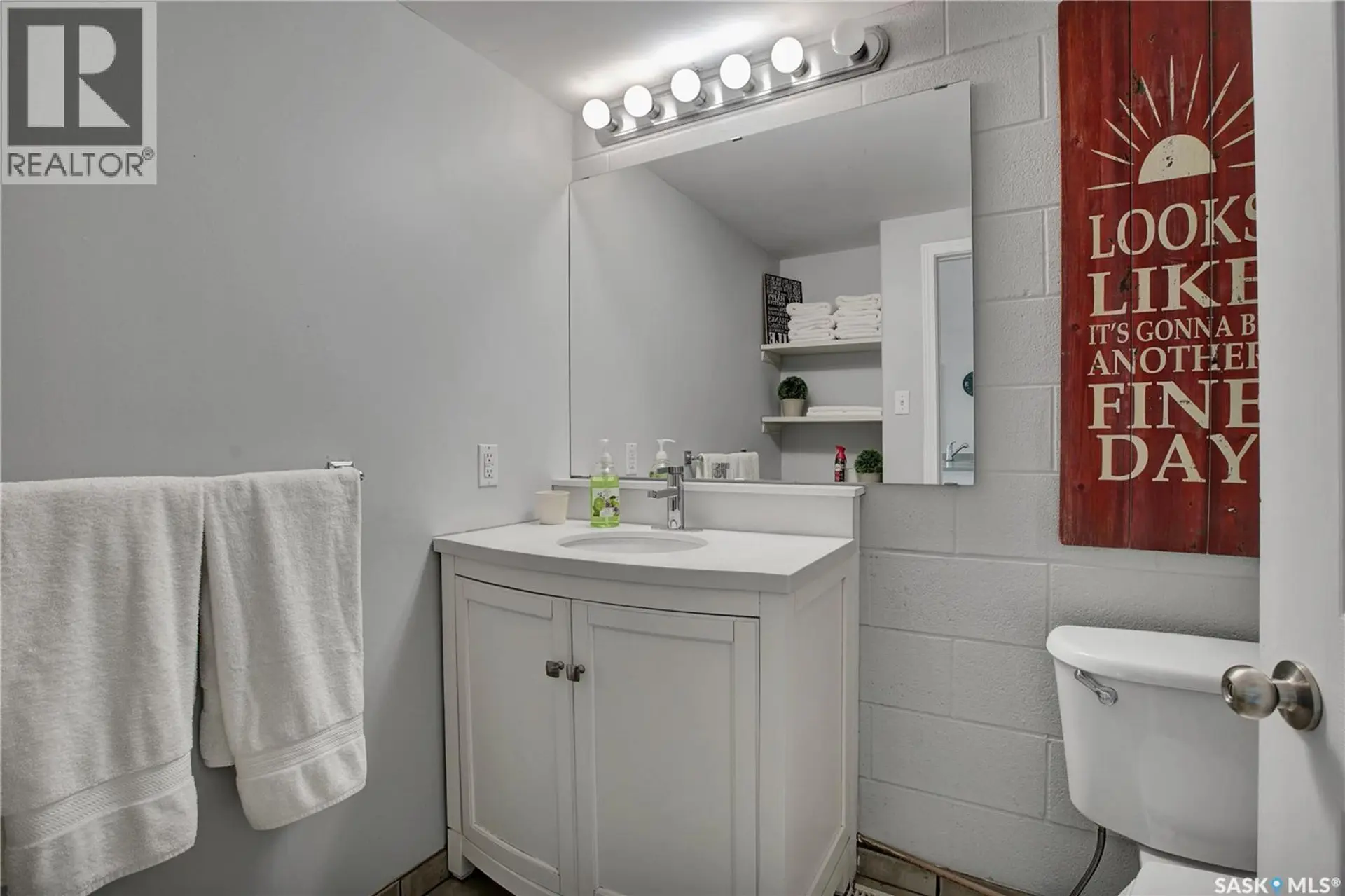 #103 120 C AVENUE N - Image 14