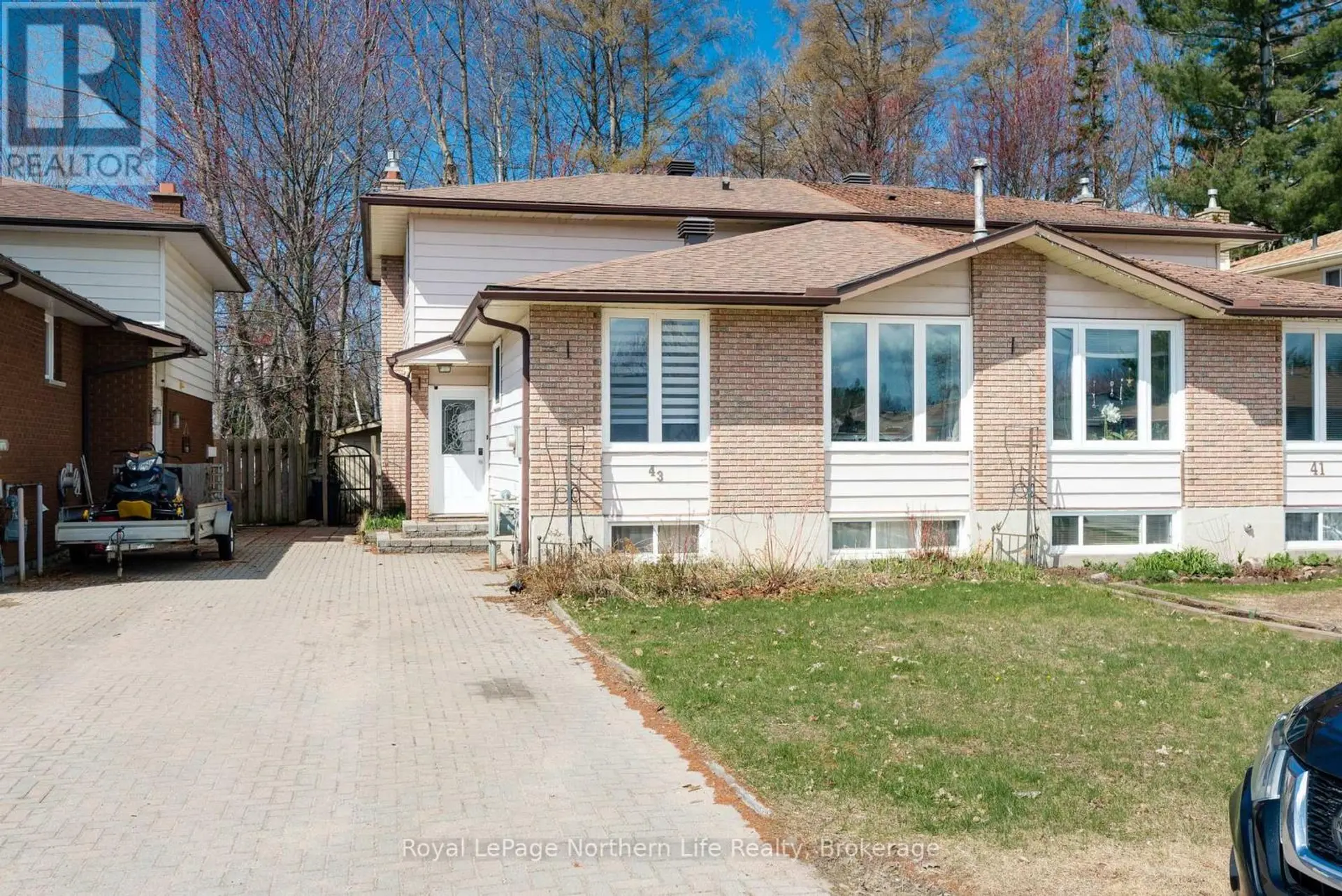 43 HARRIS DRIVE - Image 2