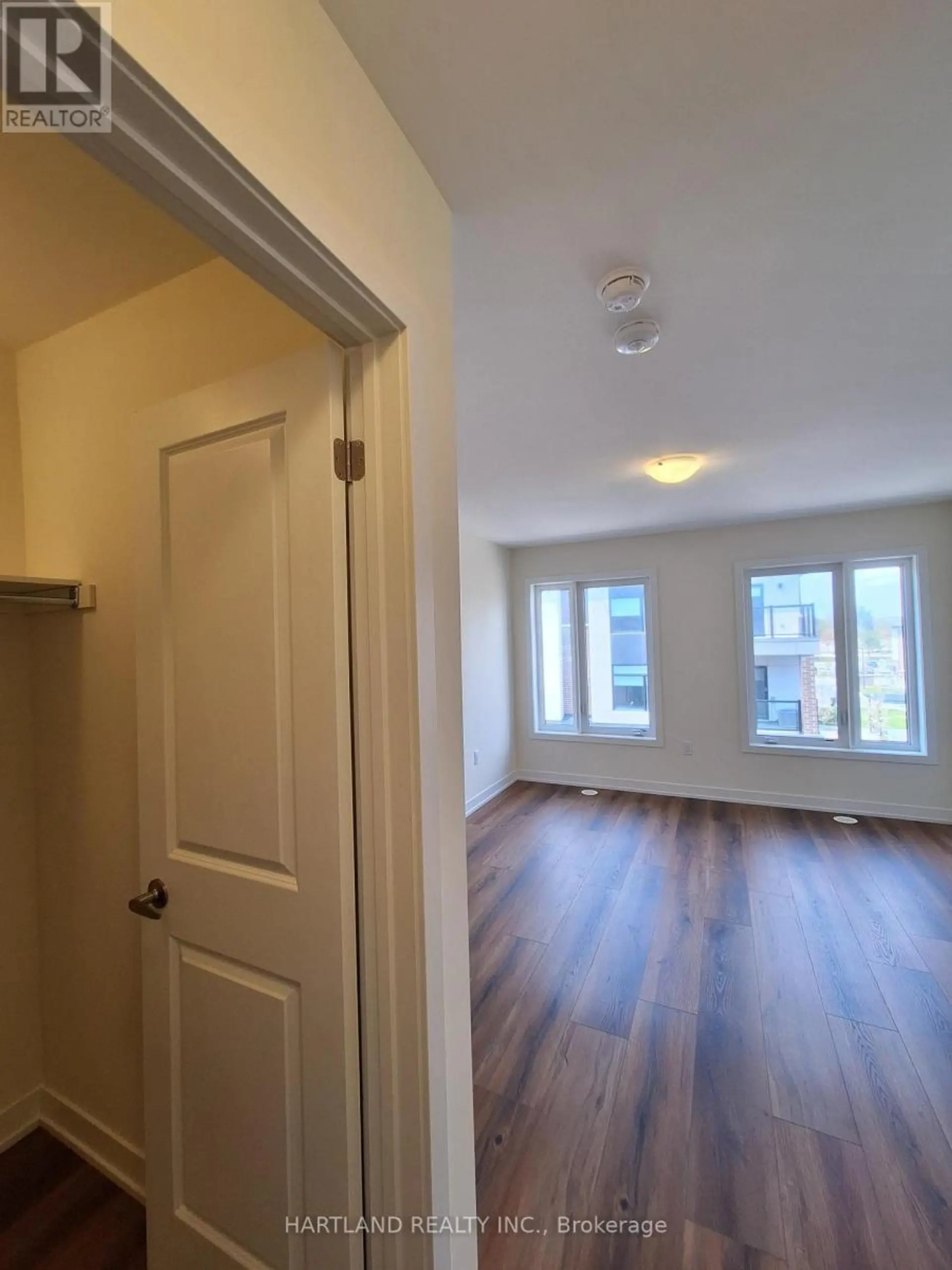 #1202 1695 DERSAN STREET - Image 12