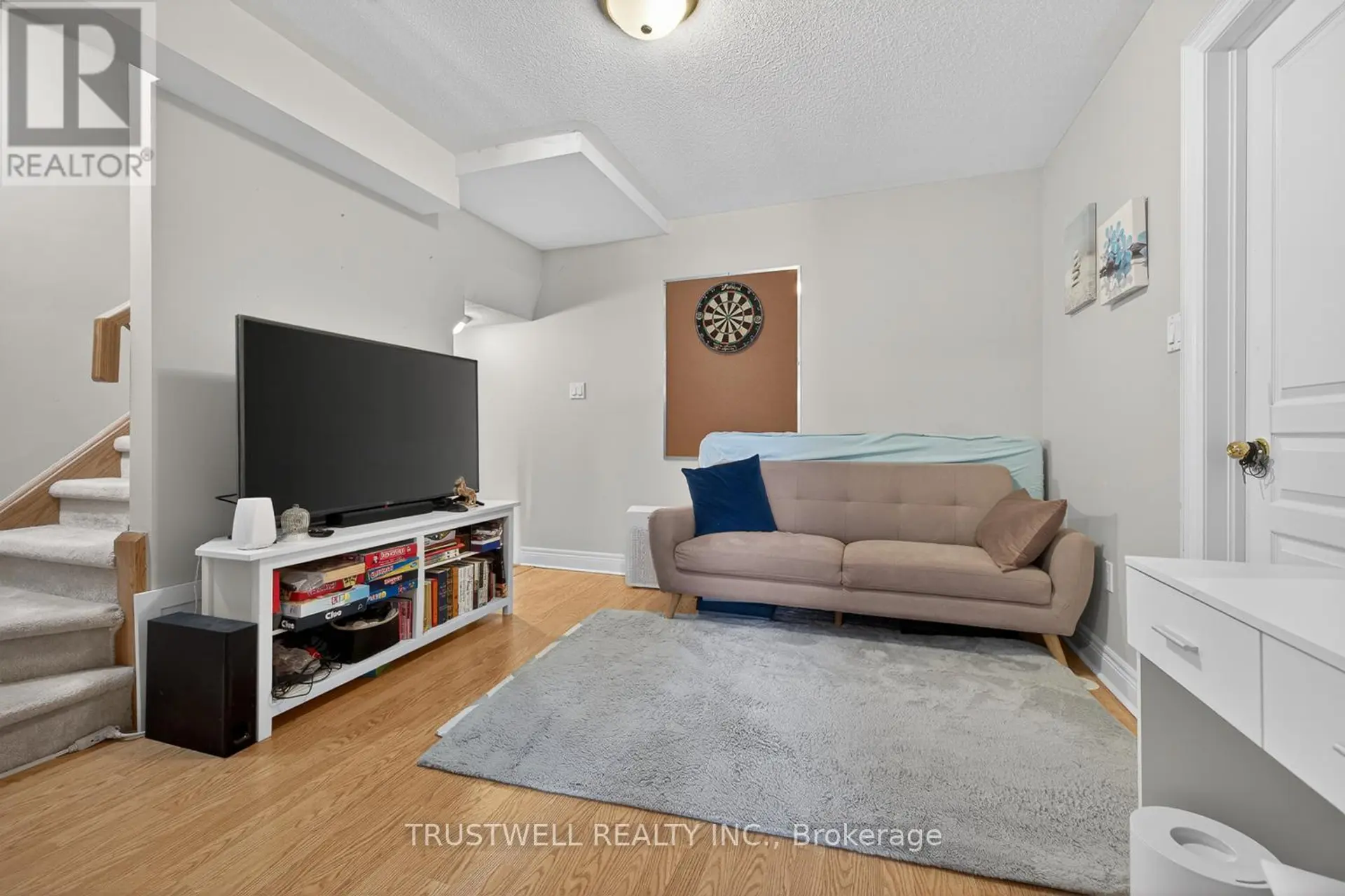 #298 306 JOHN STREET - Image 13