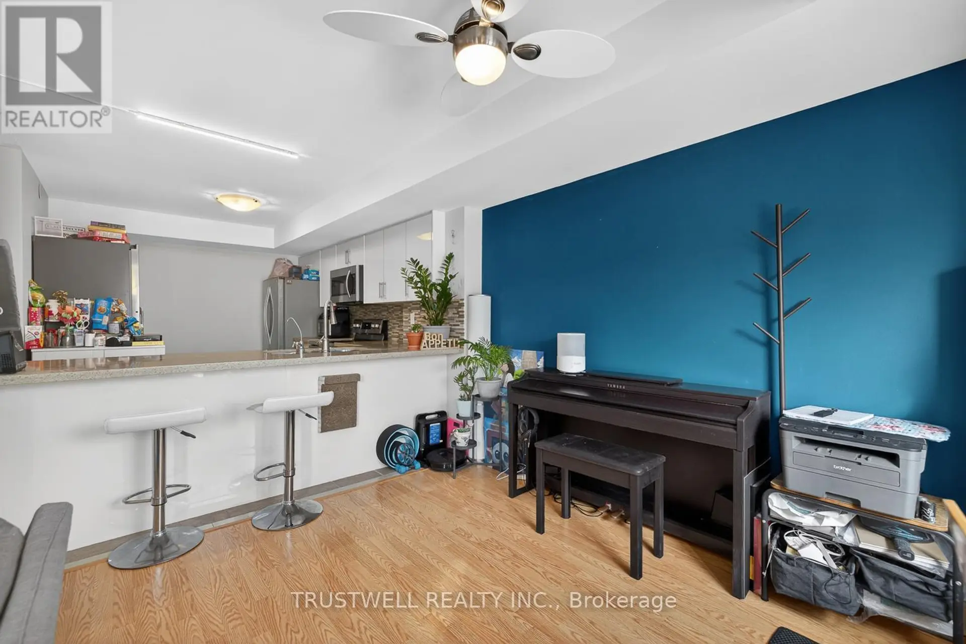 #298 306 JOHN STREET - Image 5