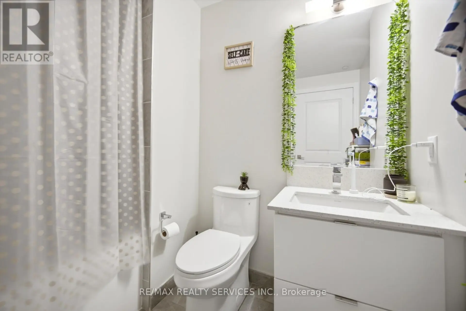 #1811 30 ELM DRIVE W - Image 15