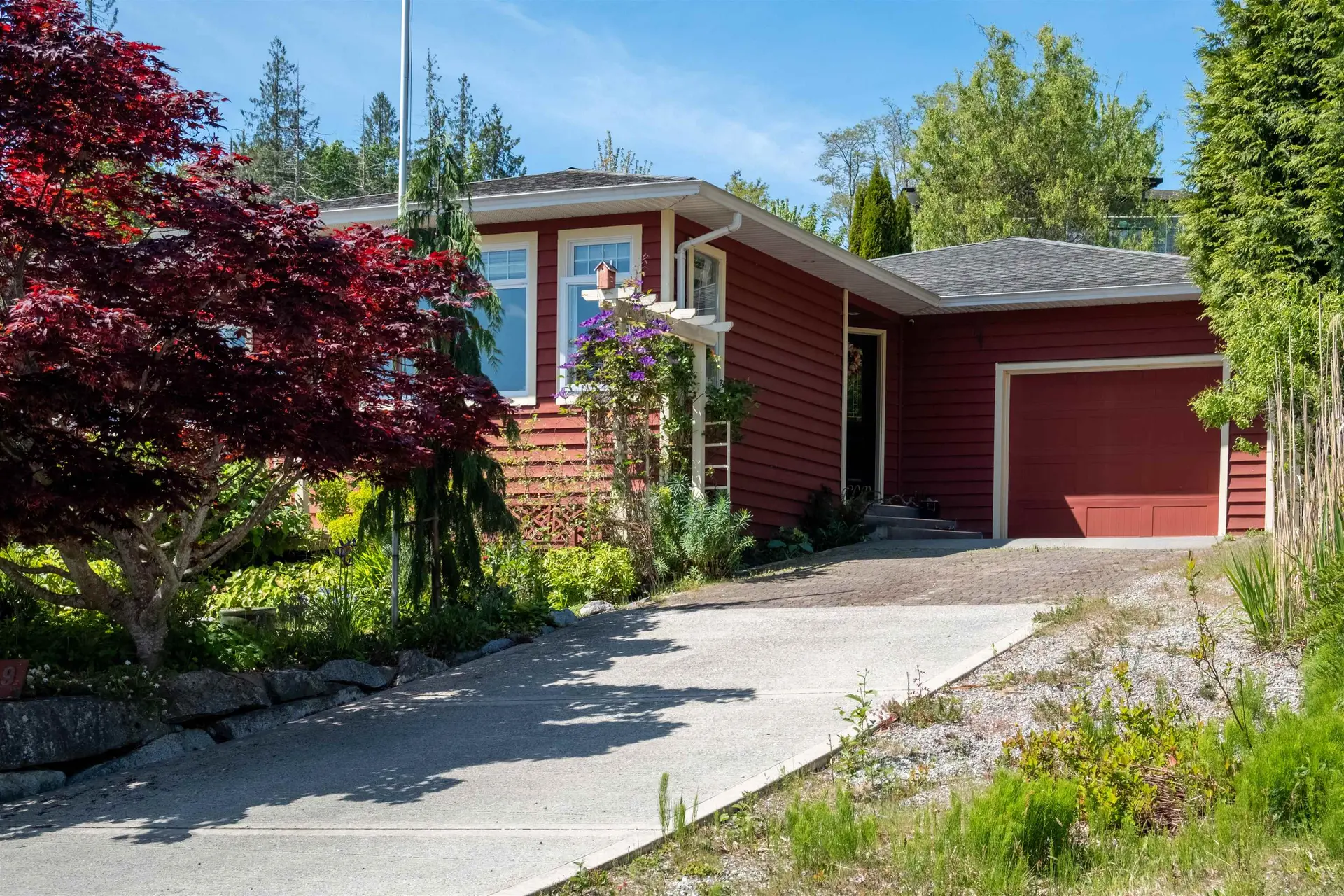 Property at 5599 Medusa Place, Sechelt, BC